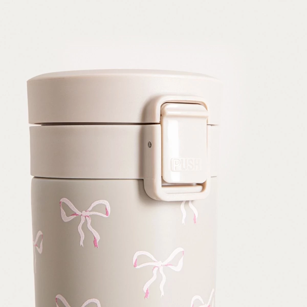 kubek-termiczny-milly-we-wzor-038-l-kokardki-kod-producenta-242932