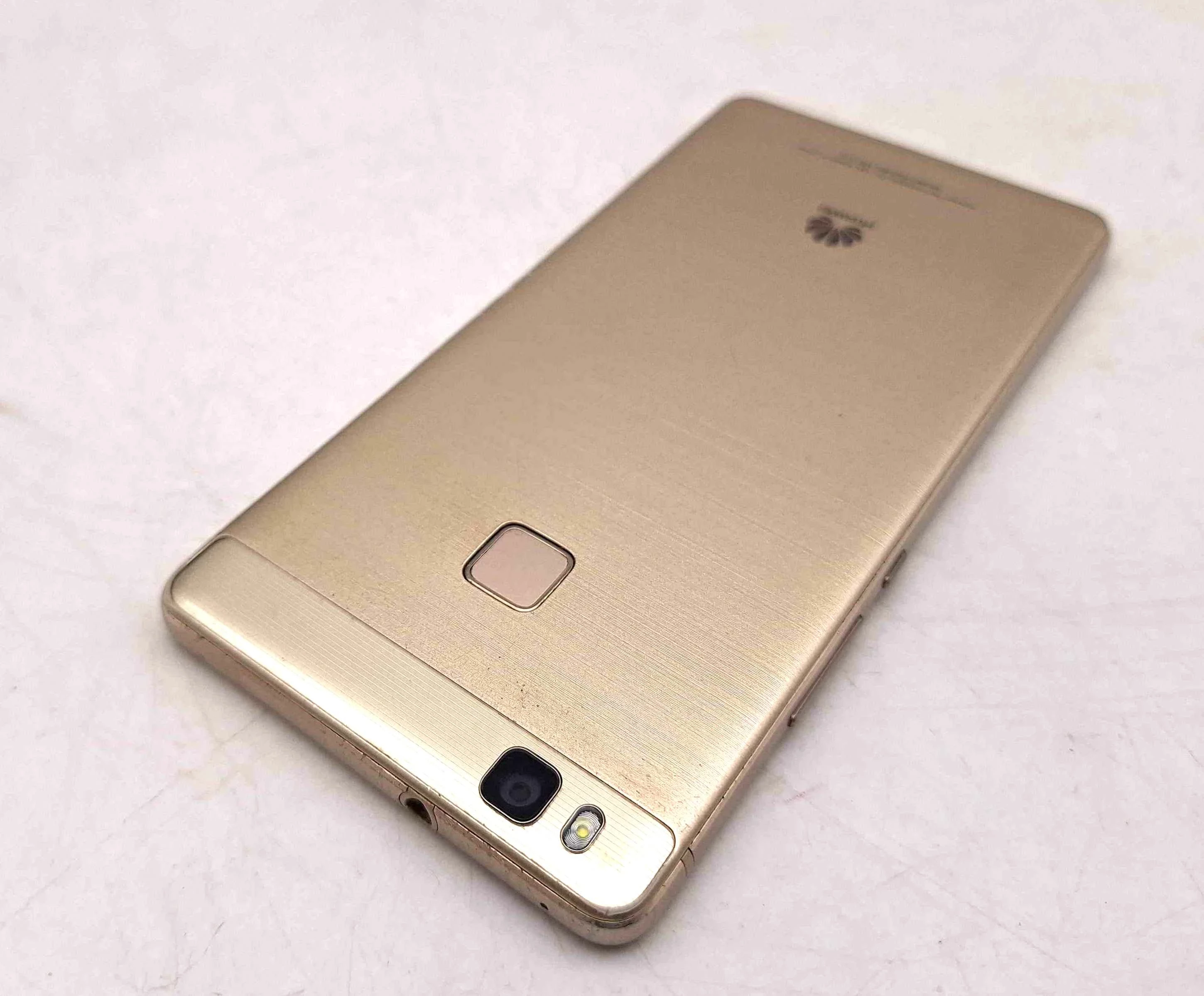 telefon-huawei-p9-lite-stan-11323-2