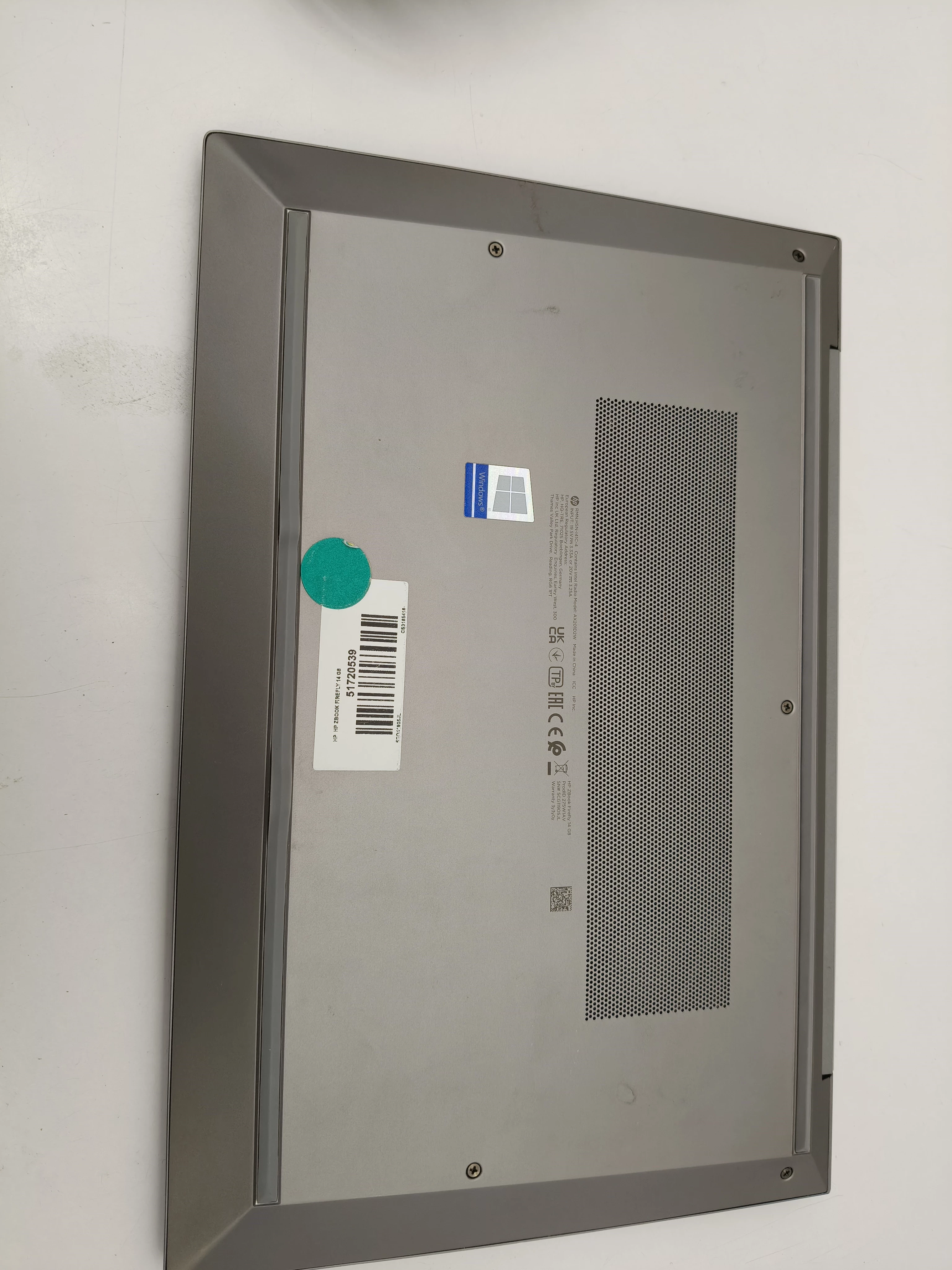 laptop-hp-zbook-firefly-14g-8-zasilacz-pojemnosc-dysku-512