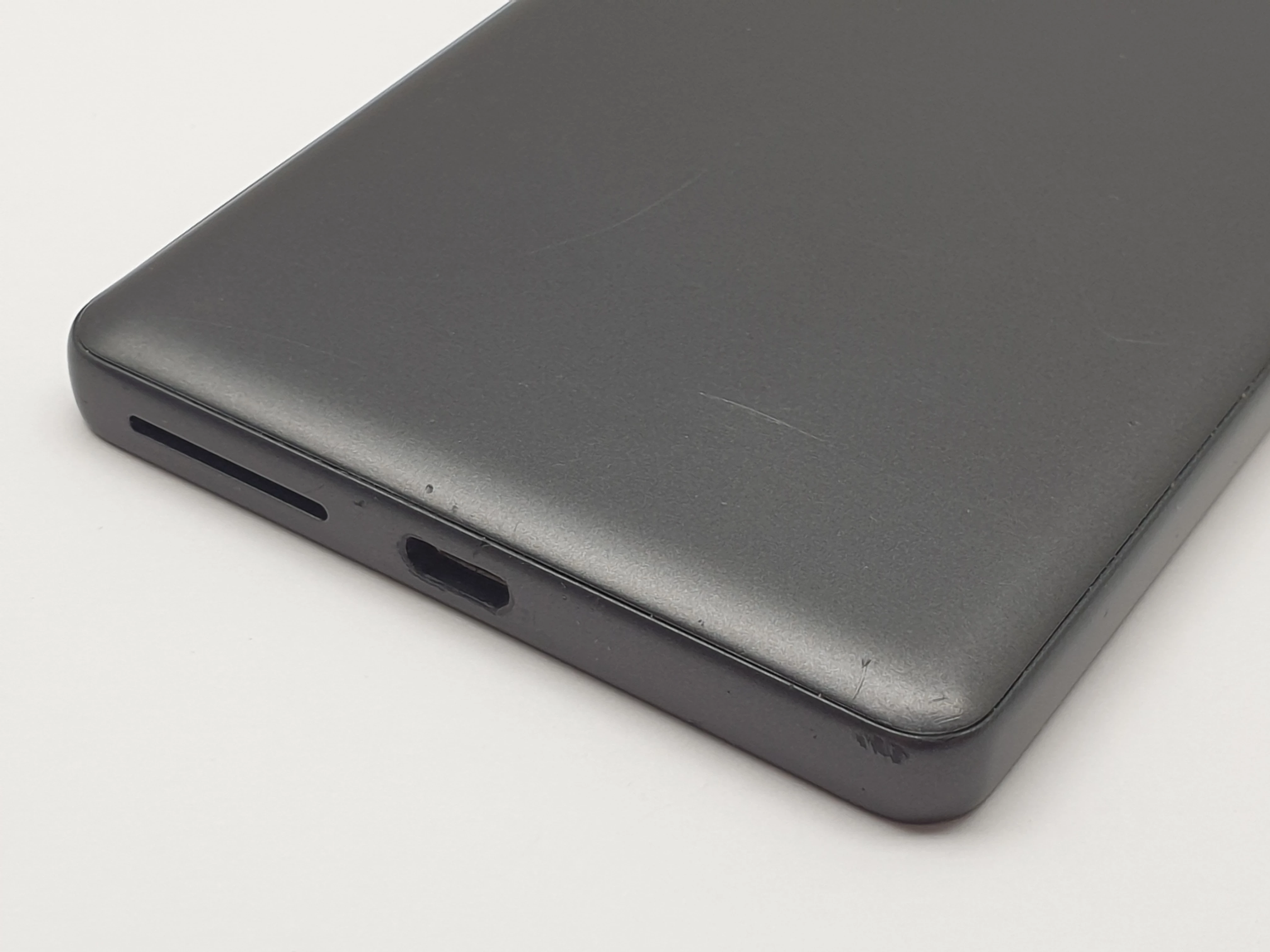 telefon-sony-xperia-e5-f3311-kod-producenta-xperia-e5