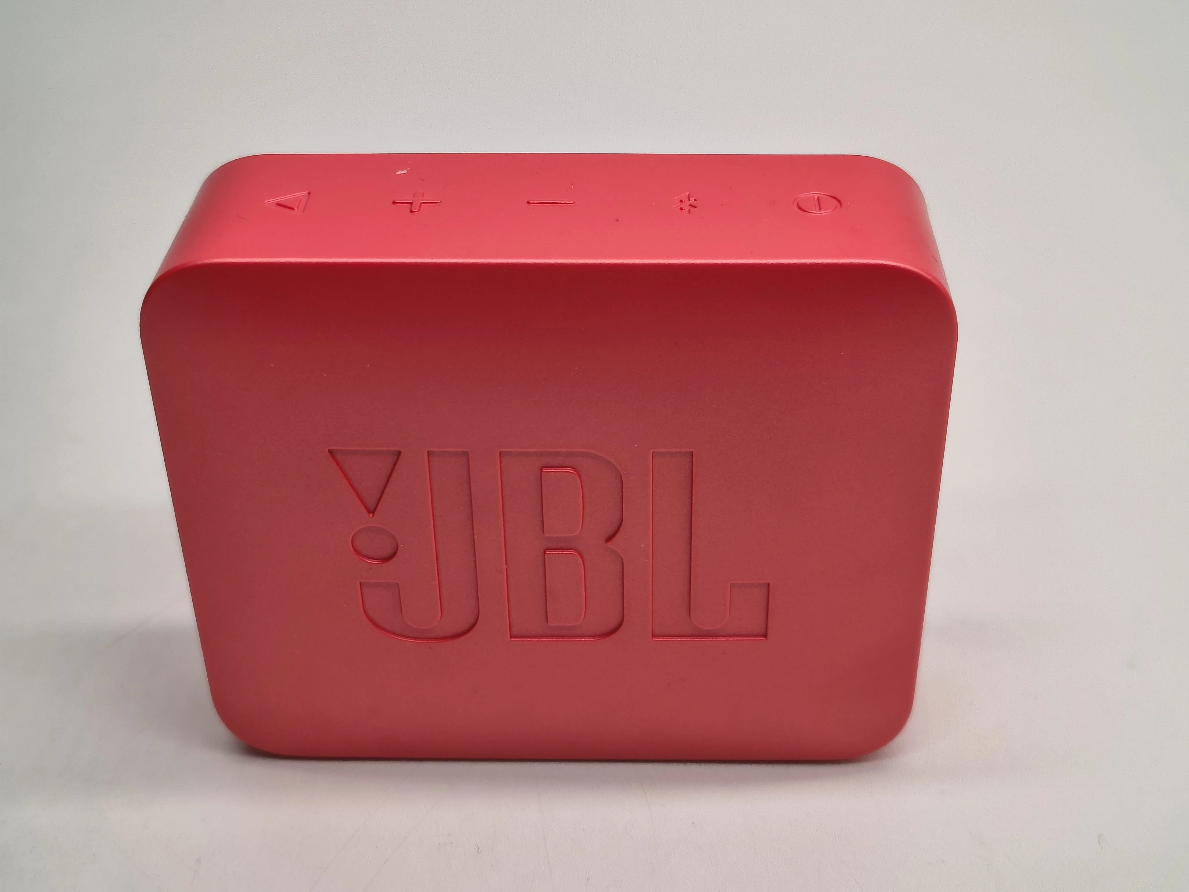 glosnik-jbl-go-essential-czerwony-moc-310