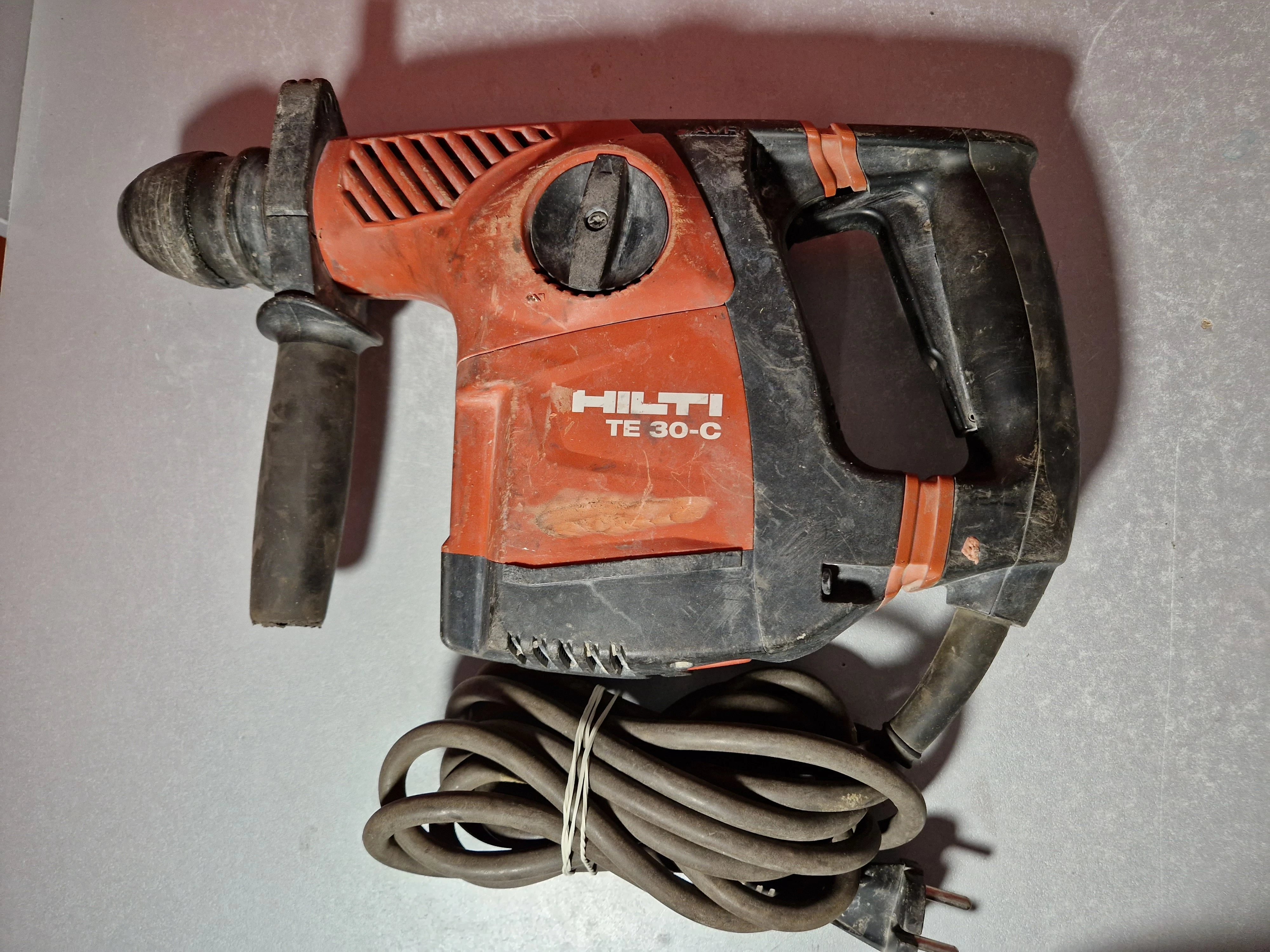 mlotowiertarka-hilti-te-30c-w-walizce-ean-gtin-7613024067596
