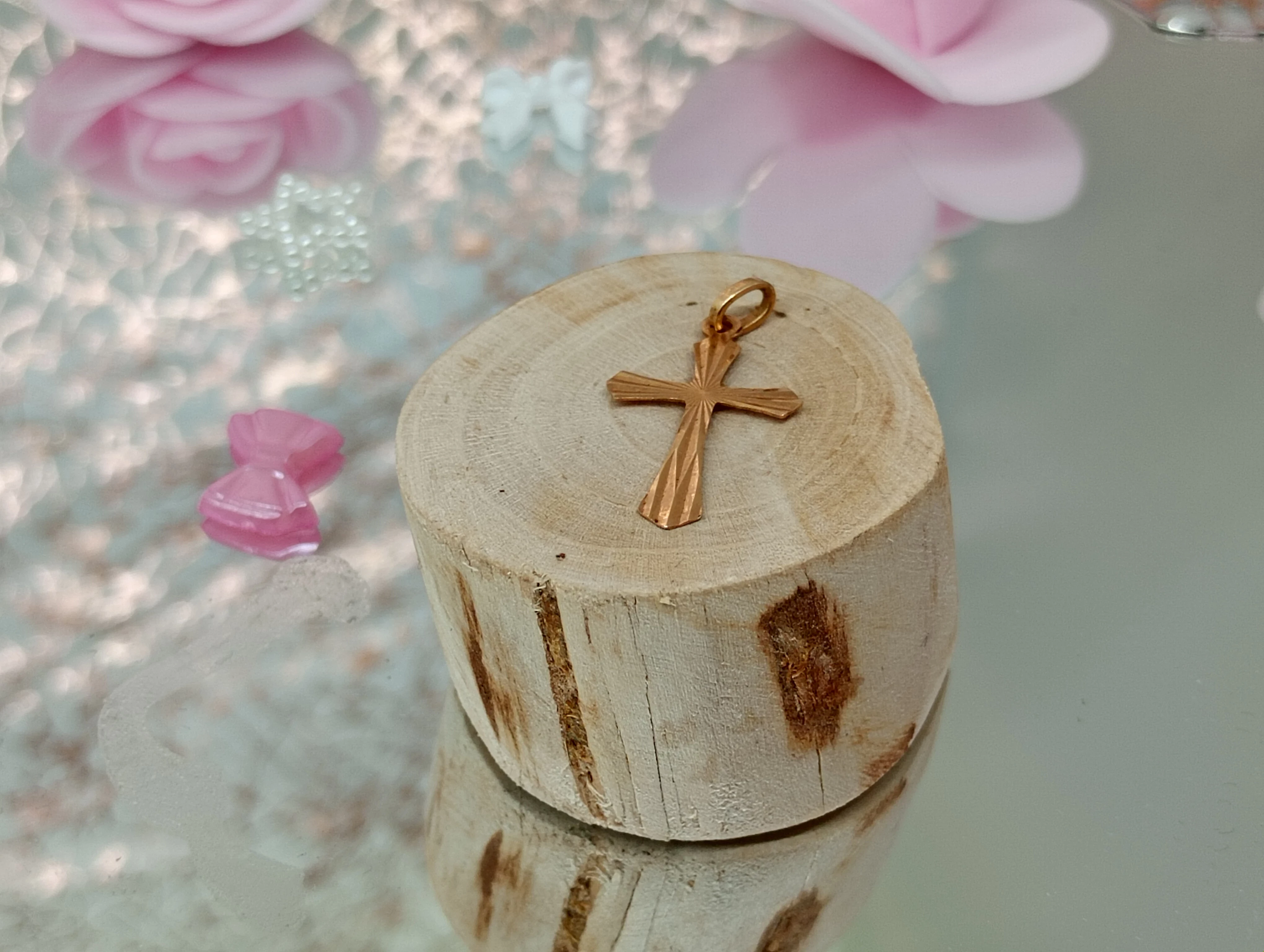 piekna-zlota-zawieszka-krzyzyk-ean-gtin-5900025157114