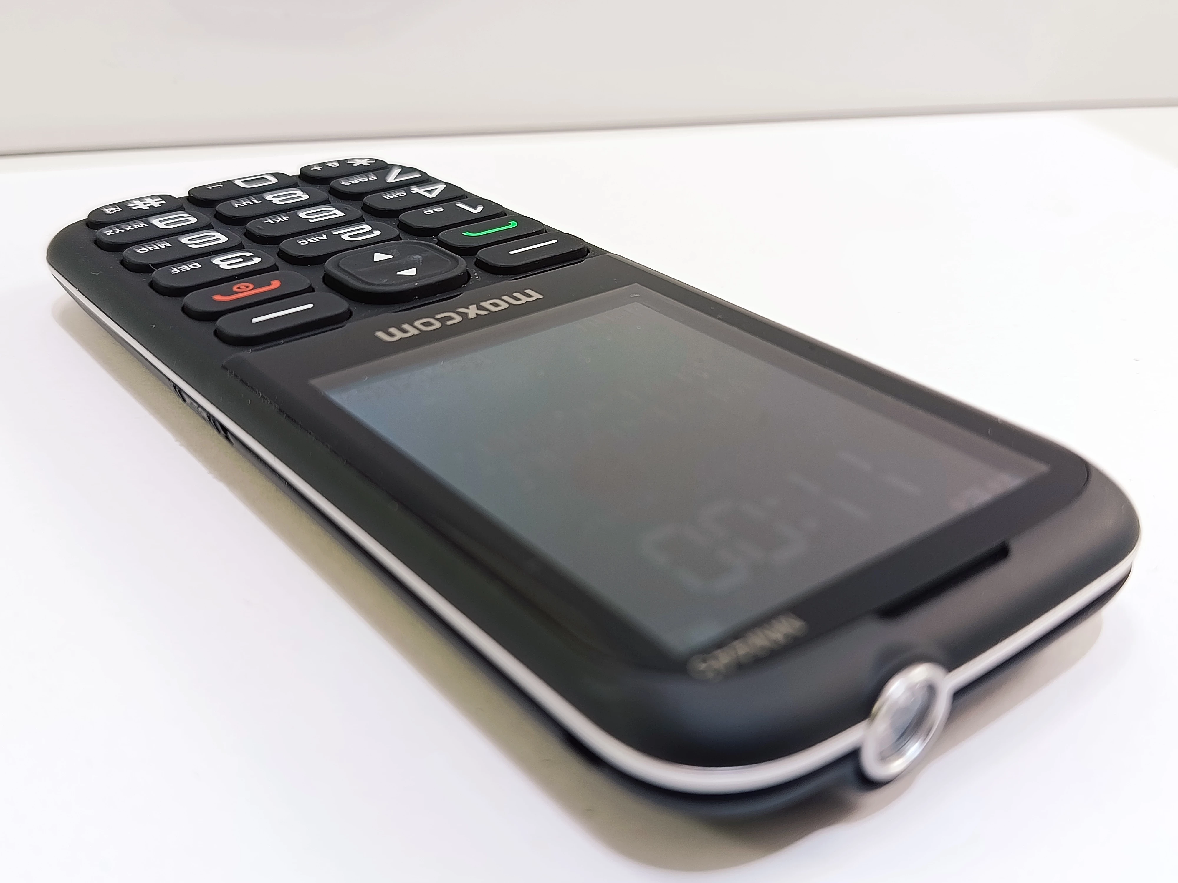 telefon-maxcom-mm445-typ-202685-212933