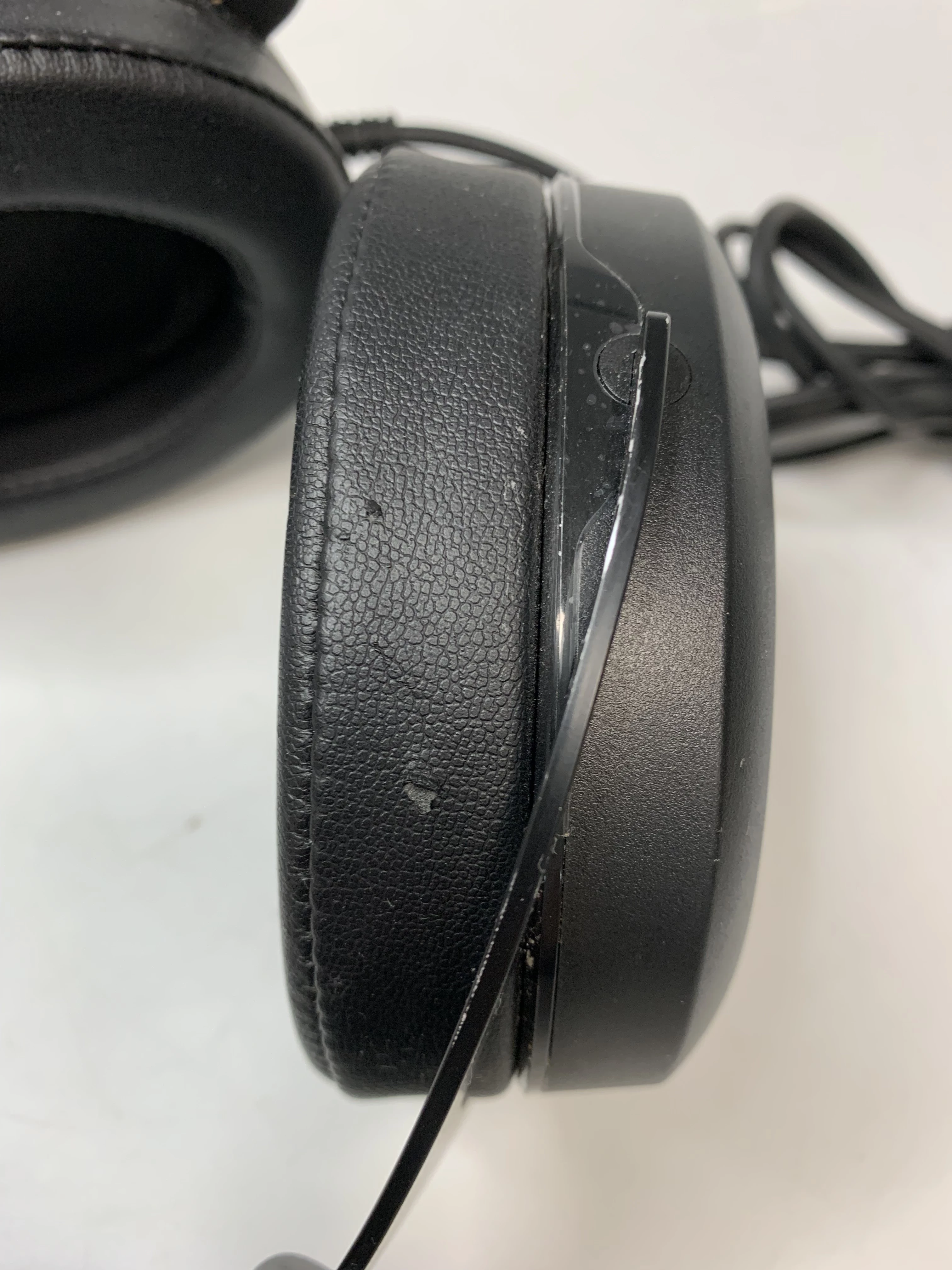 sluchawki-nauszne-corsair-hs50-rda0013-regulacja-glosnosci-203677-217737