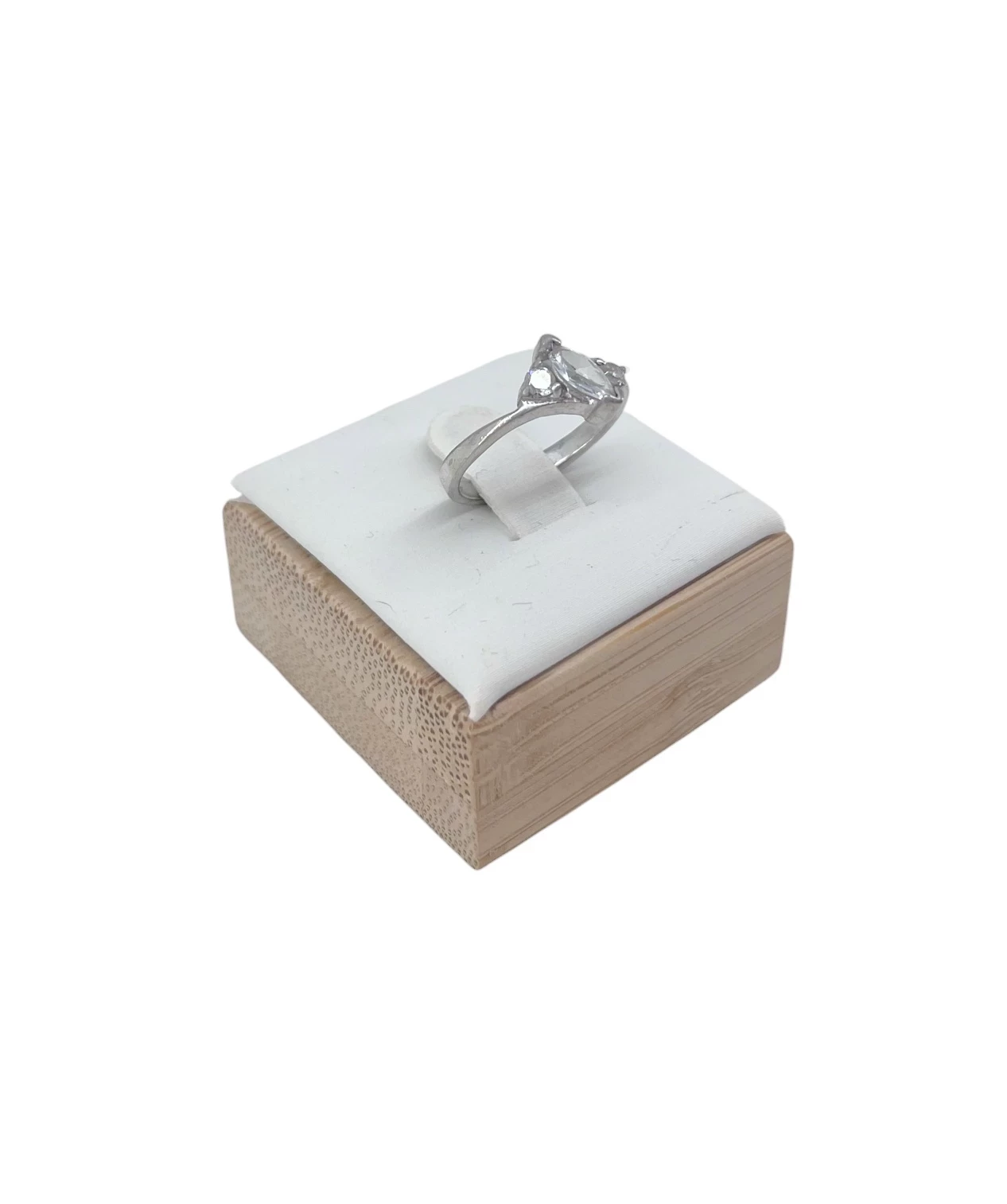 uroczy-srebrny-pierscionek-925-200g-r6-kamien-17088-128