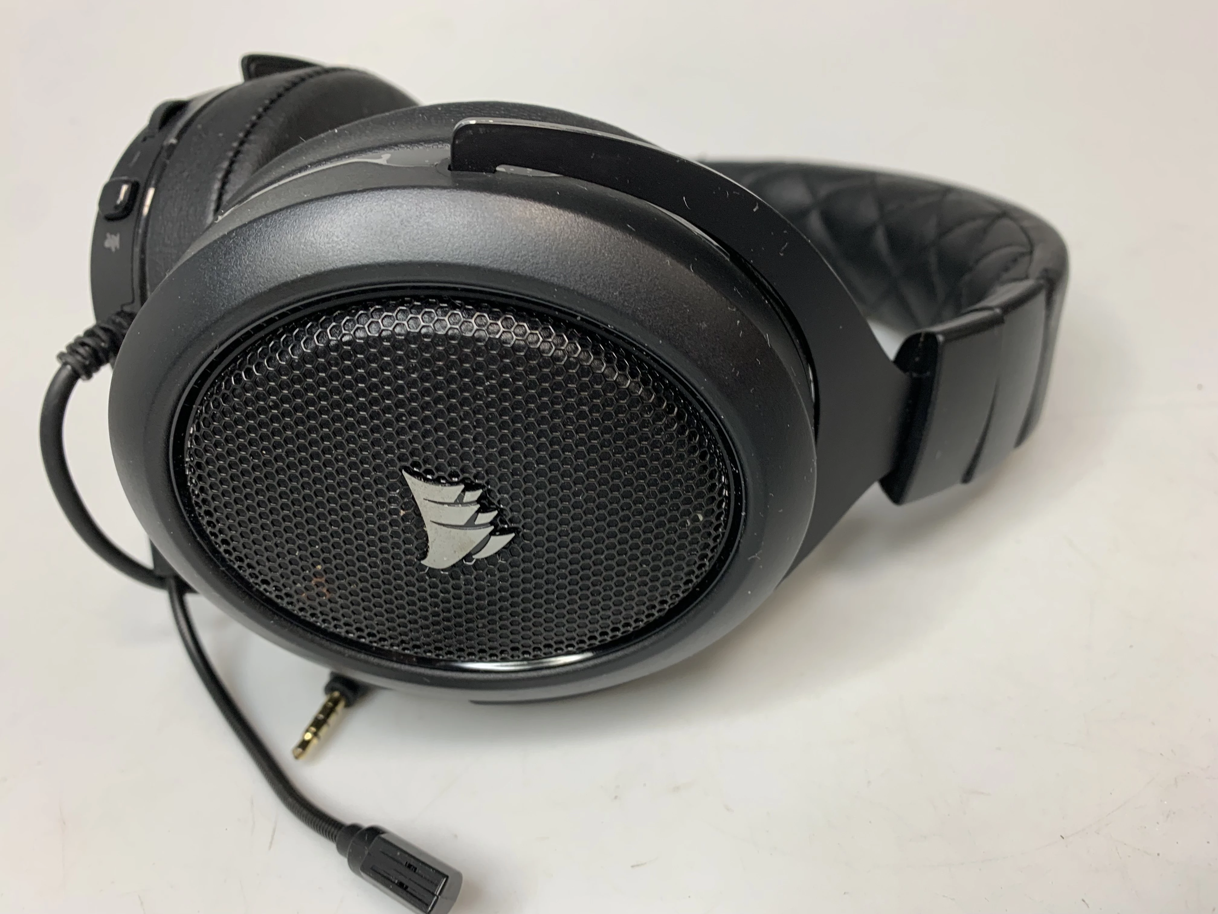 sluchawki-nauszne-corsair-hs50-rda0013-stan-11323-2