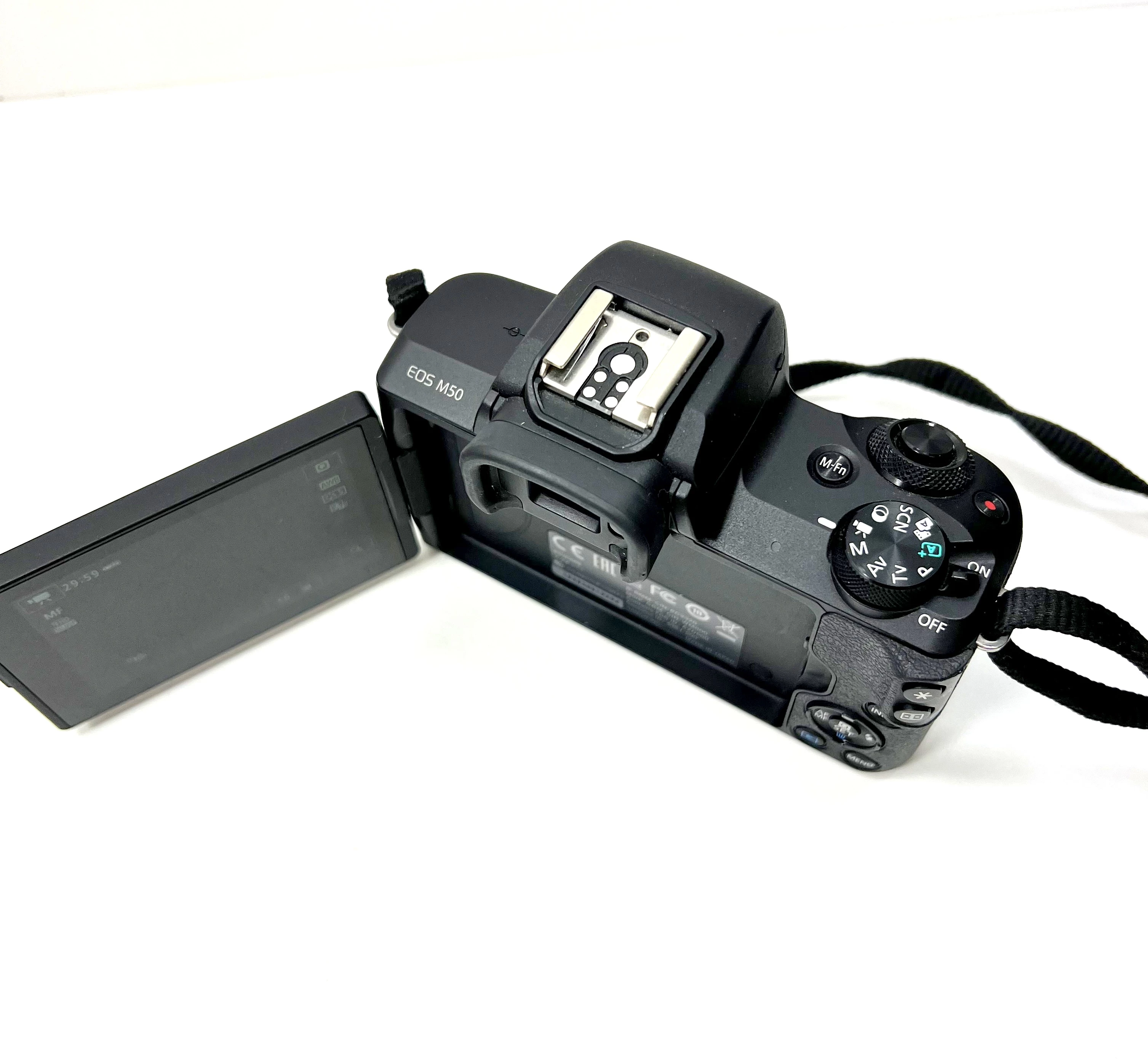 bezlusterkowiec-canon-eos-m50-komplet-rozdzielczosc-2400