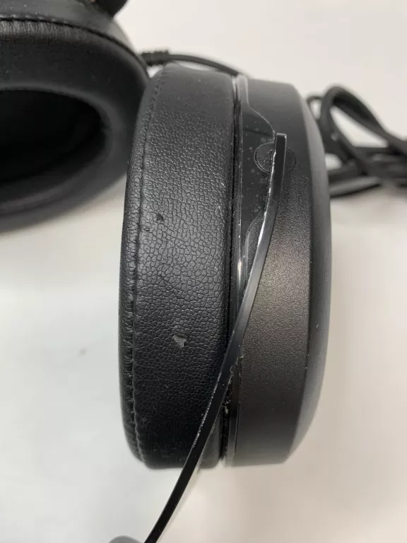 sluchawki-nauszne-corsair-hs50-rda0013-regulacja-glosnosci-203677-217737