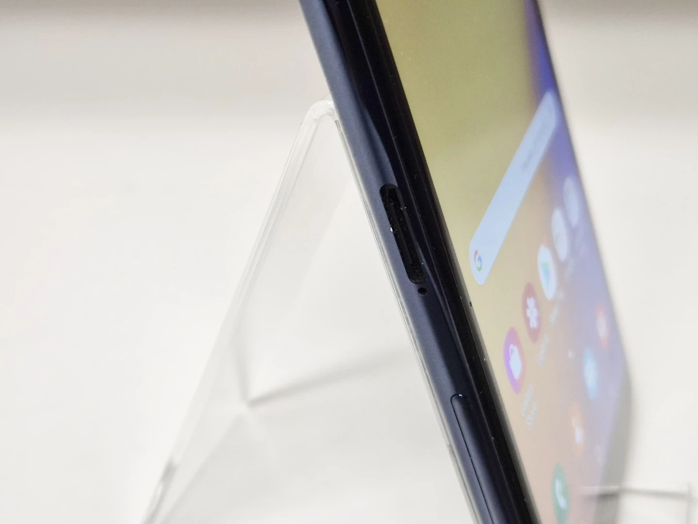 telefon-samsung-galaxy-j4-232gb-at-opis-stan-11323-2