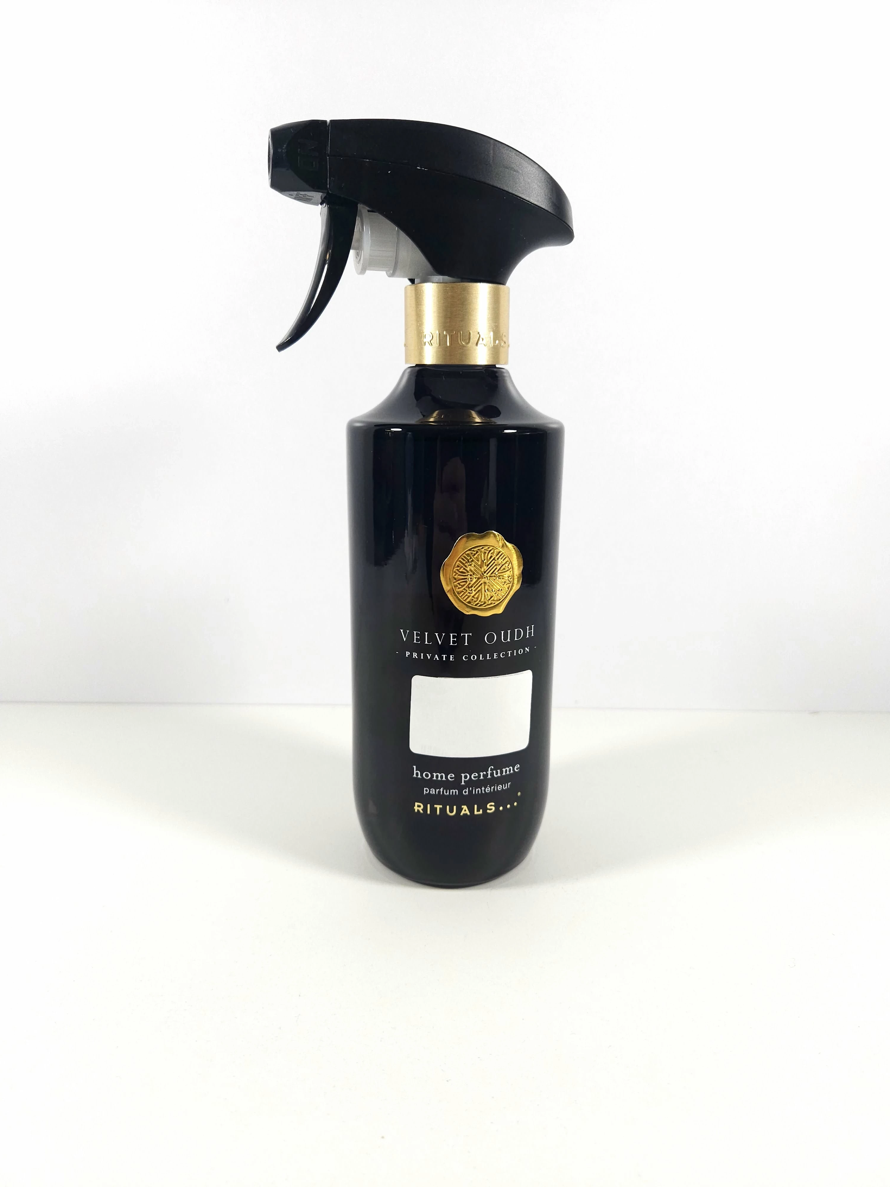 zapach-do-wnetrz-rituals-velvet-oudh-400ml-orla-bialego-11u01-poznan