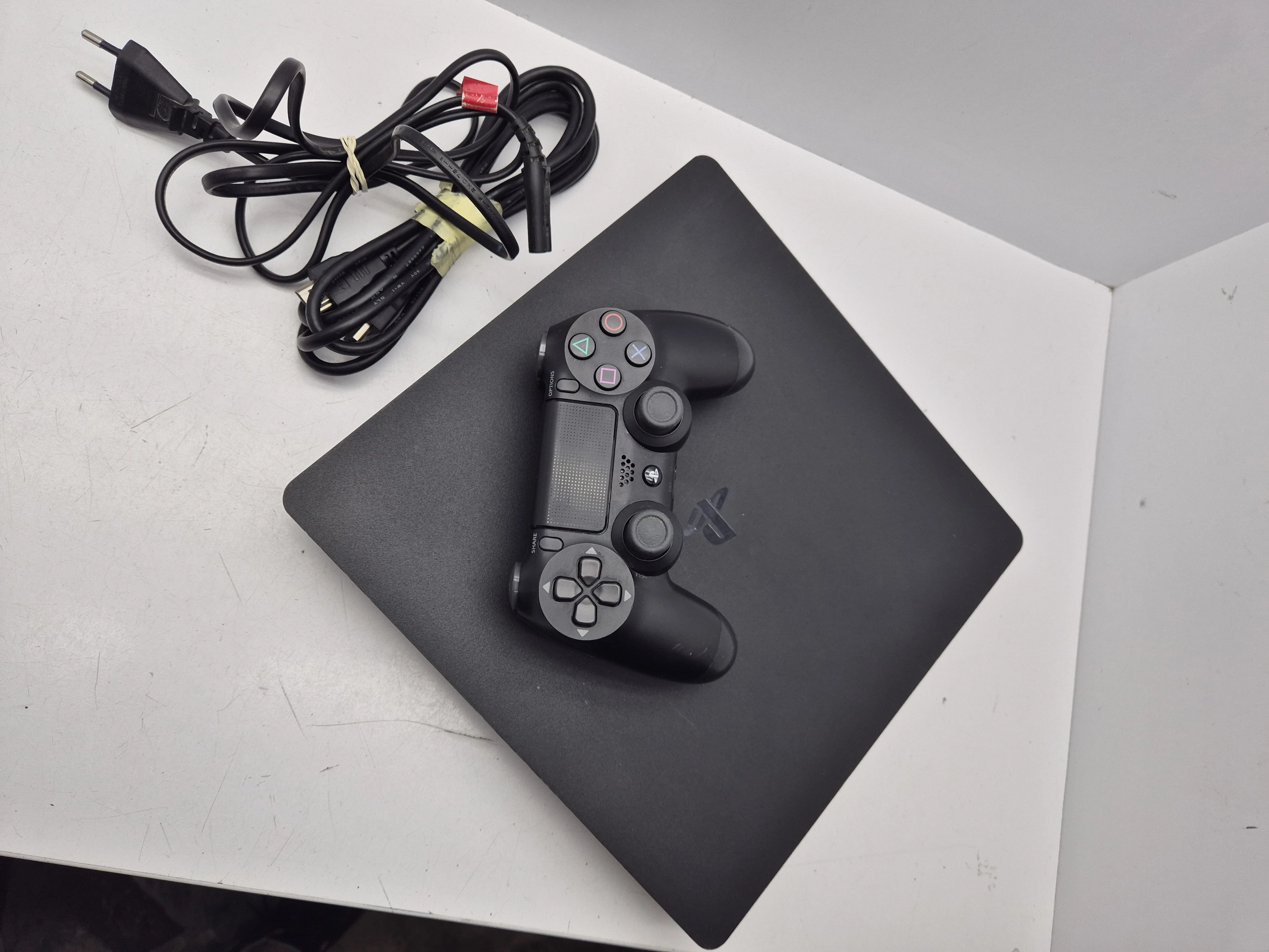 konsola-sony-playstation-4-ps4-slim-500-gb-pad-pilsudskiego-27-jaworzno