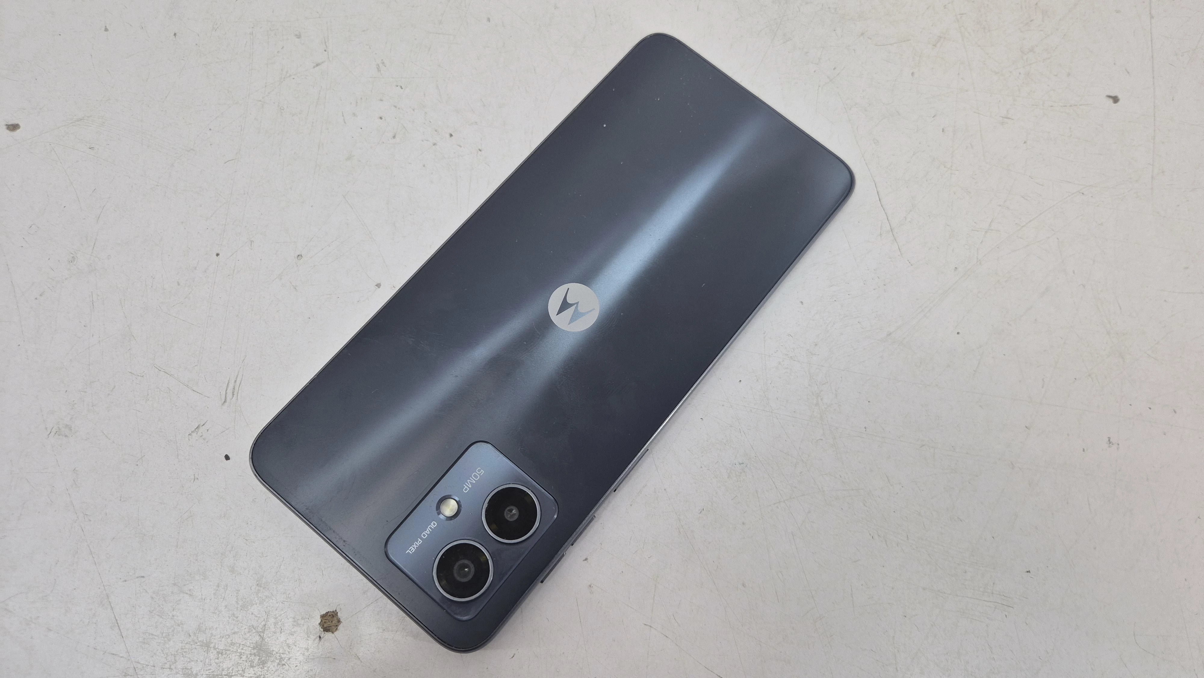 telefon-moto-g14-pojemnosc-akumulatora-5000