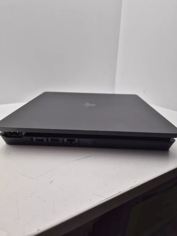 konsola-sony-playstation-4-ps4-slim-500-gb-pad-stan-11323-2