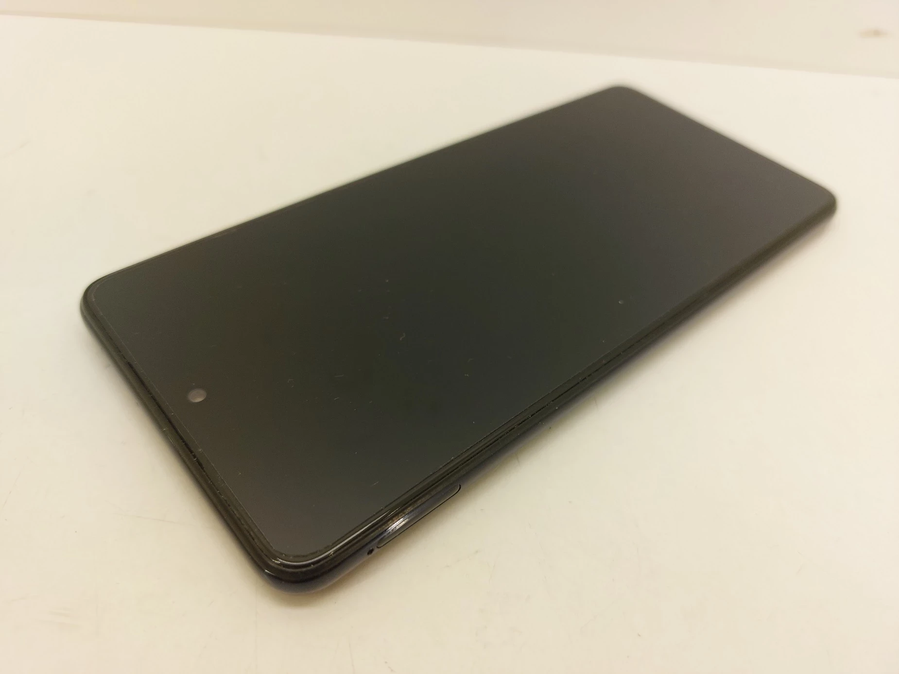 smartfon-samsung-galaxy-m52-5g-6128gb-67-120hz-czarny-sm-m526-ean-gtin-8806092767683