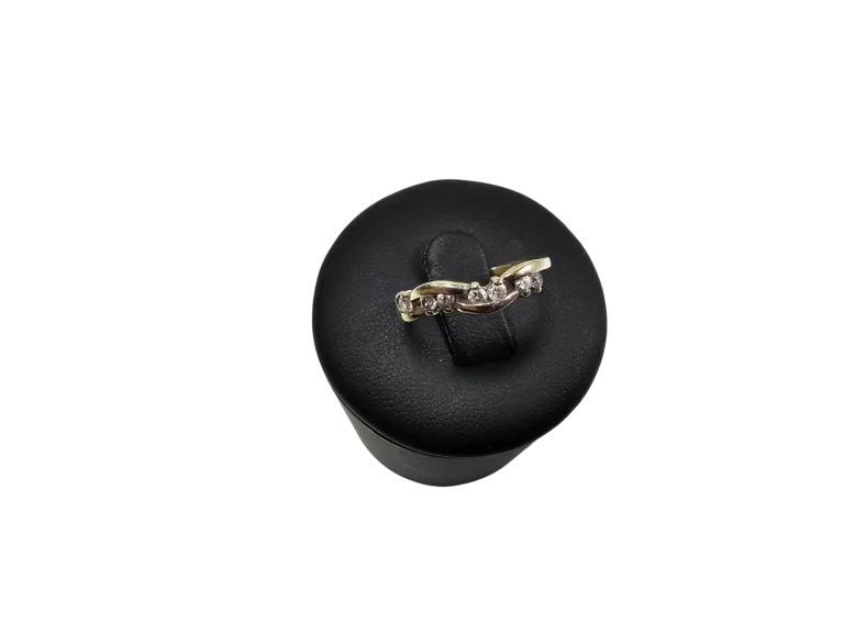 zloty-pierscionek-biale-zloto-cyrkonie-p-585-w-163g-r-14-waga-163