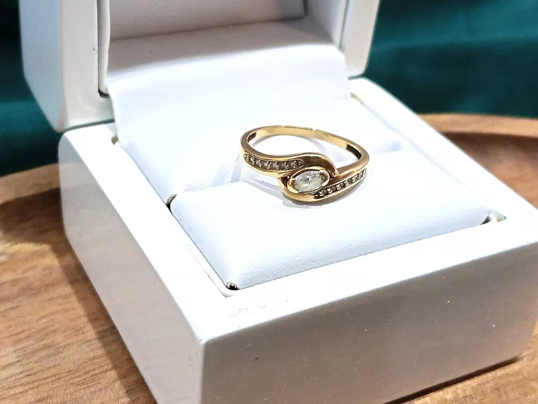 zloty-pierscionek-333-155g-r14-material-15835-2