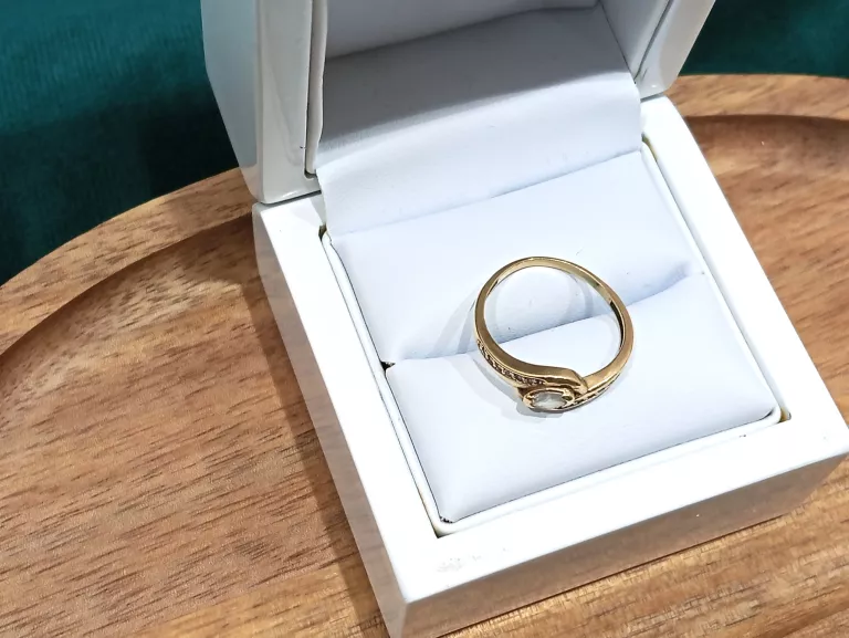 zloty-pierscionek-333-155g-r14-kamien-17088-128