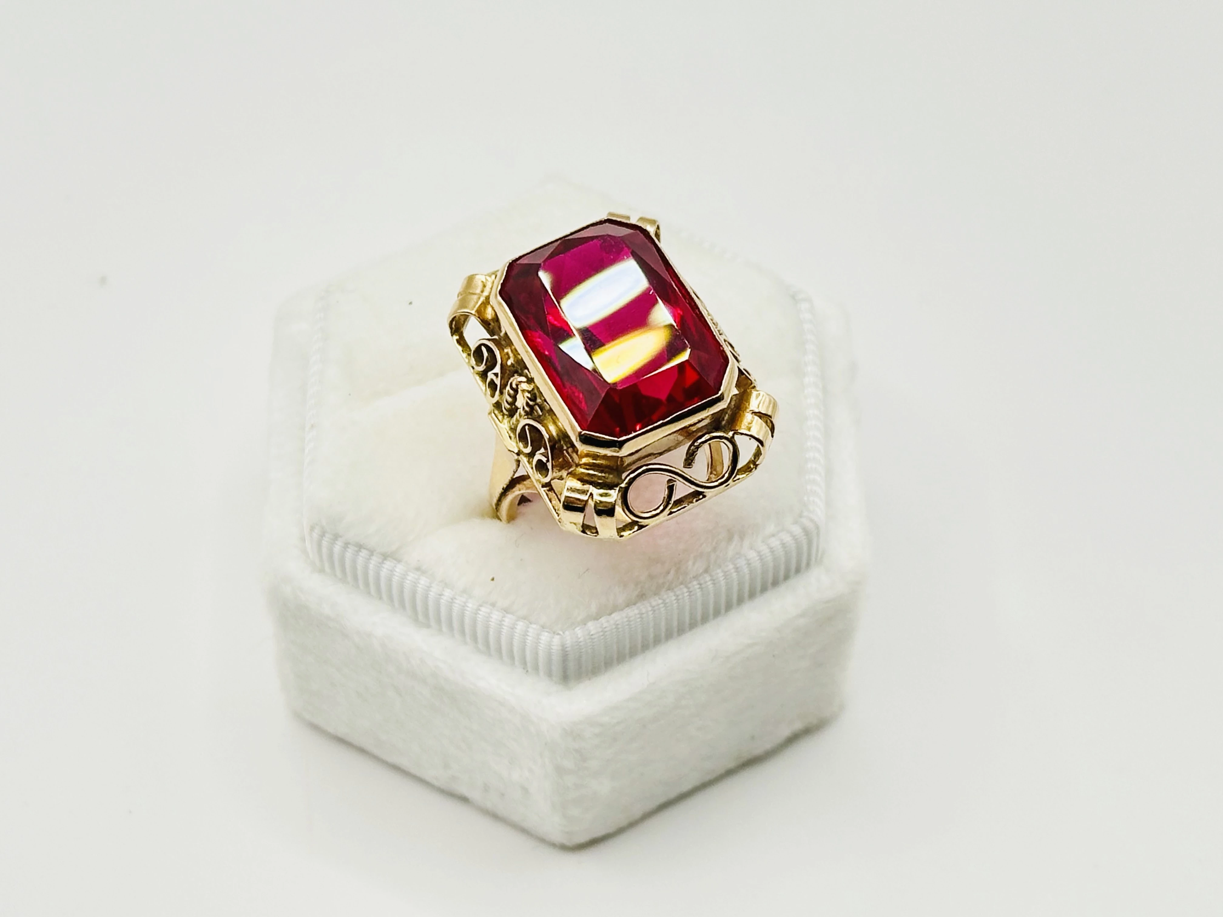 piekny-zloty-pierscionek-1170-g-proba-585-rozmiar-15-laska-18-zdunska-wola-expert-spj