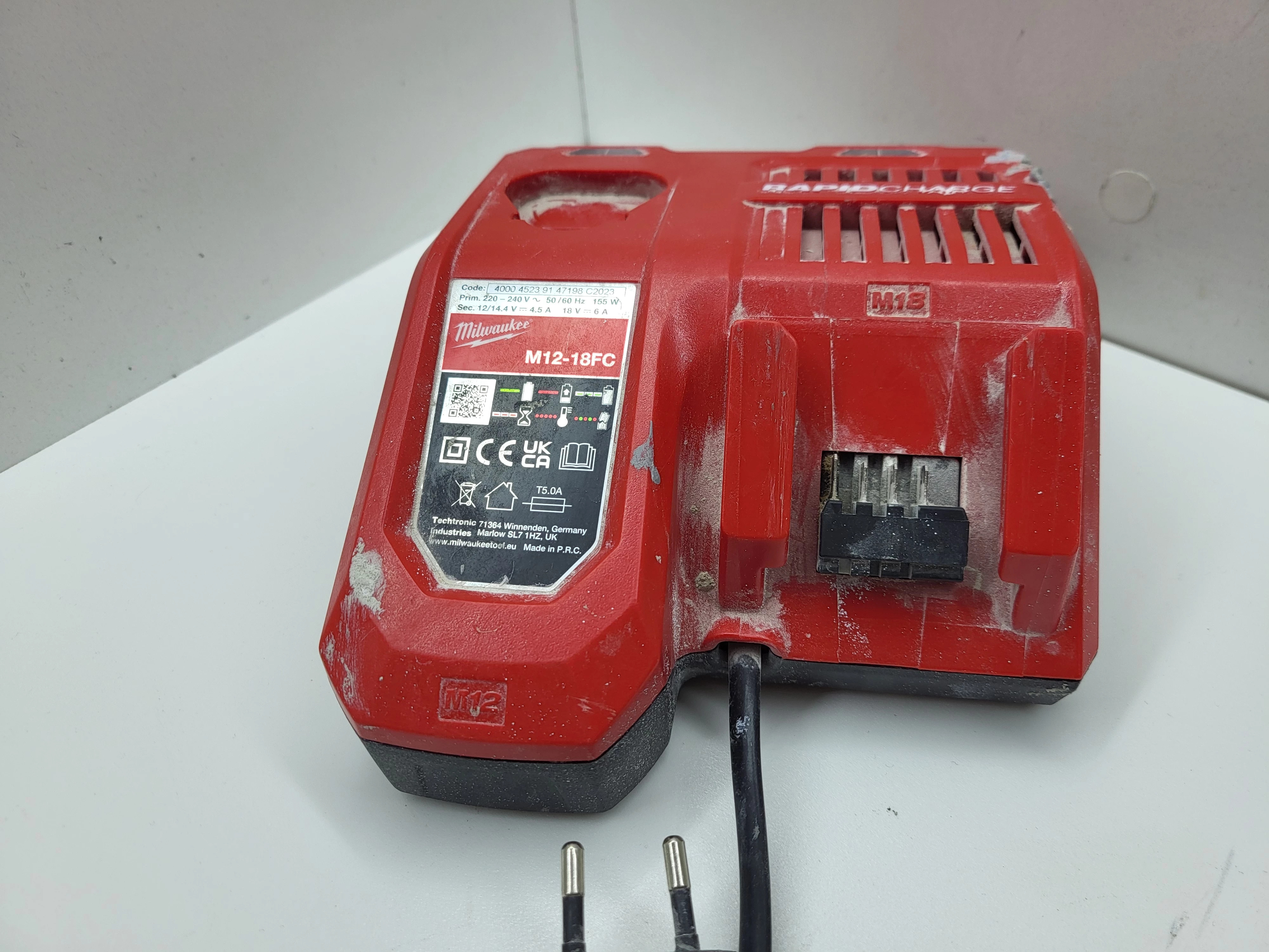 ladowarka-milwaukee-m12-18fc-ean-gtin-5903754424588