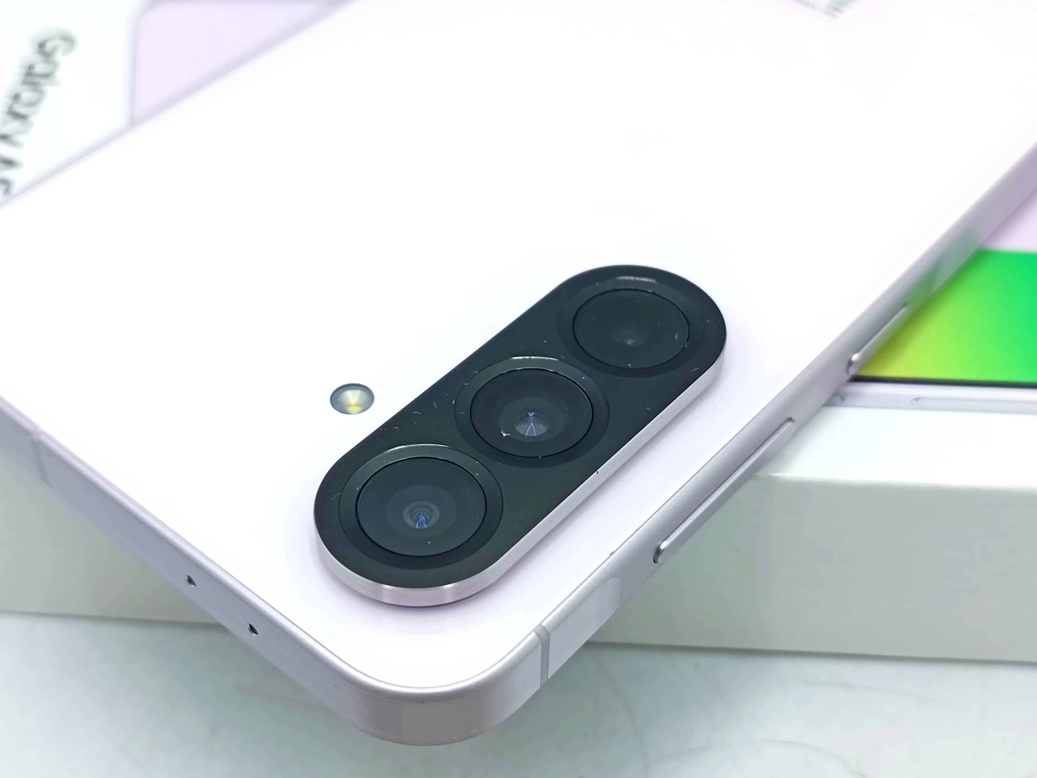 samsung-galaxy-a56-5g-pud-at-opis-wbudowana-pamiec-202869-214185