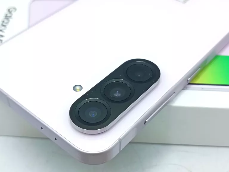 samsung-galaxy-a56-5g-pud-at-opis-wbudowana-pamiec-202869-214185