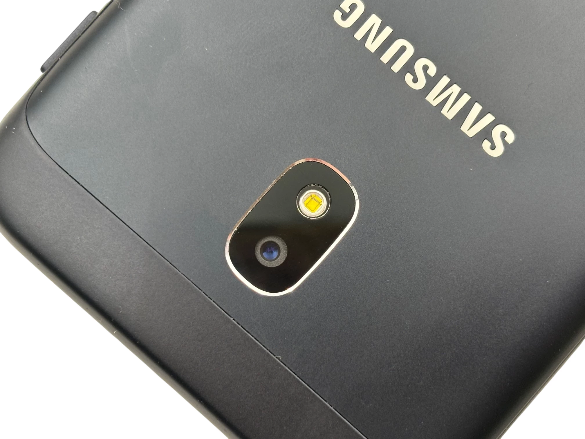 telefon-samsung-galaxy-j3-216-gb-5-czarny-ean-gtin-8806088849027