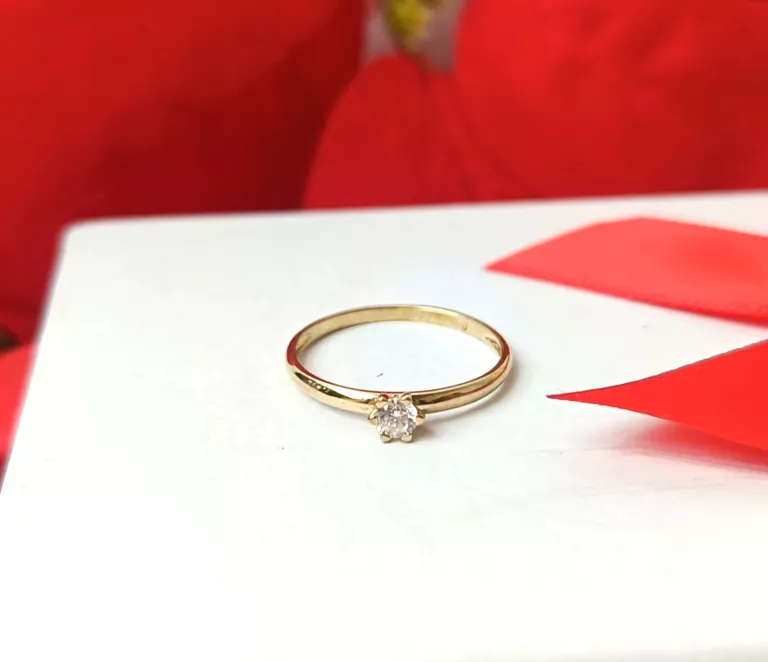 wyrob-jubilerski-uzywany-zloty-pierscionek-333-097-r16-3-maja-105-dabrowa-gornicza