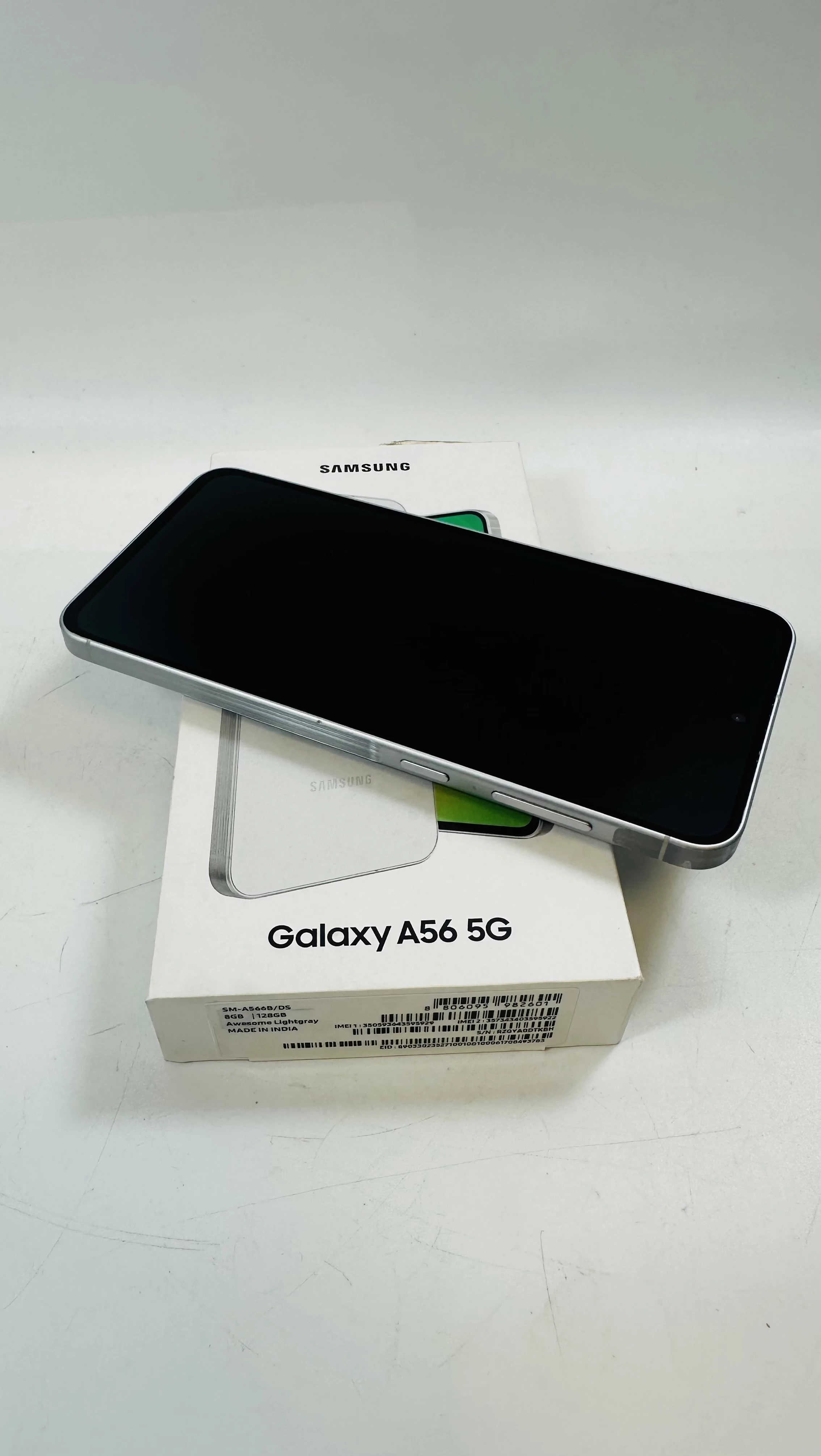 smartfon-samsung-galaxy-a56-8-gb-128-gb-5g-szary-wbudowana-pamiec-202869-214189