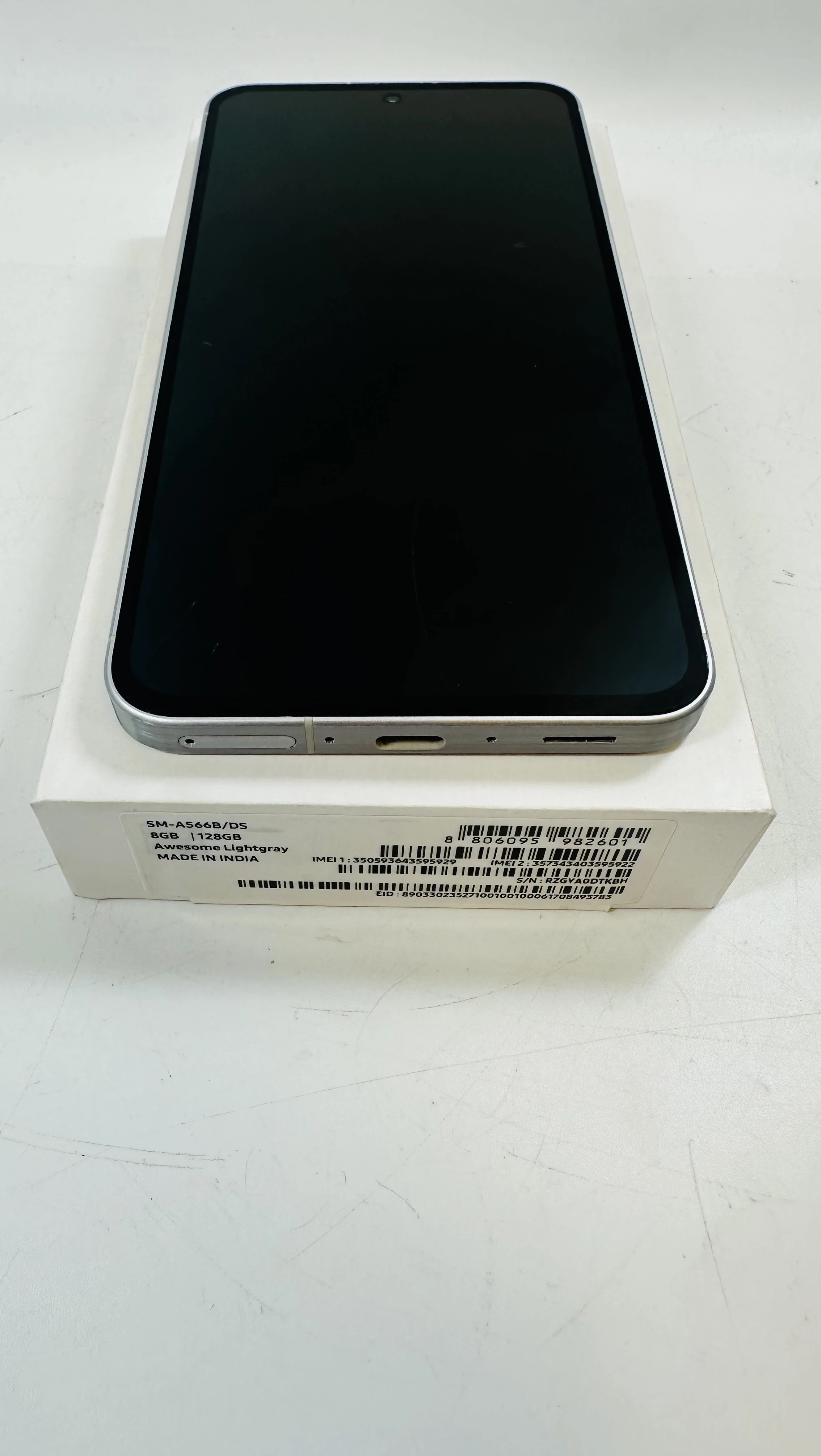 smartfon-samsung-galaxy-a56-8-gb-128-gb-5g-szary-kod-producenta-sm-a566bzaaeue