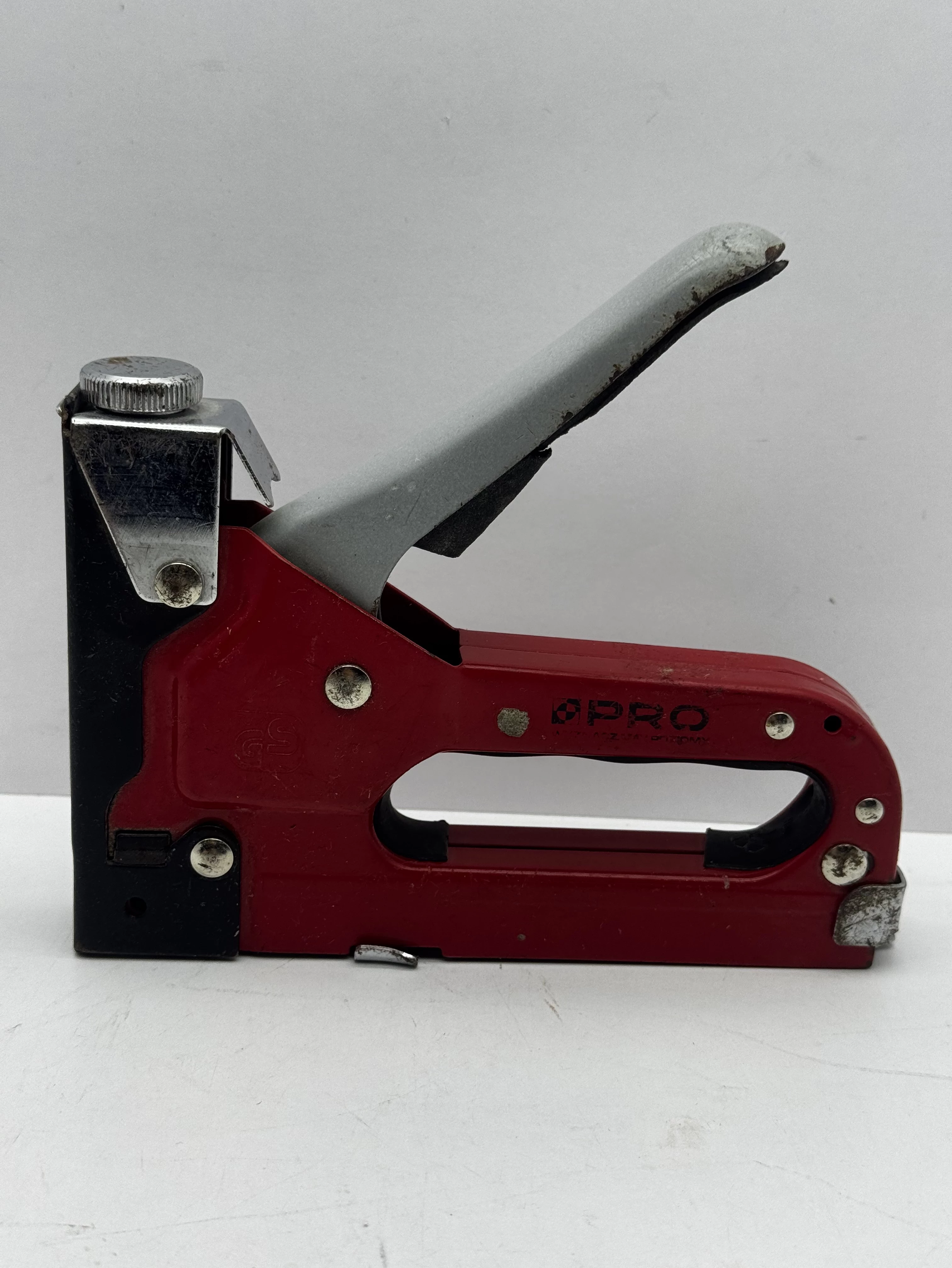 taker-zszywacz-tapicerski-pro-4-14mm-zszywki-typu-a-553530-chabrowa-4-jelcz-laskowice-milz-1