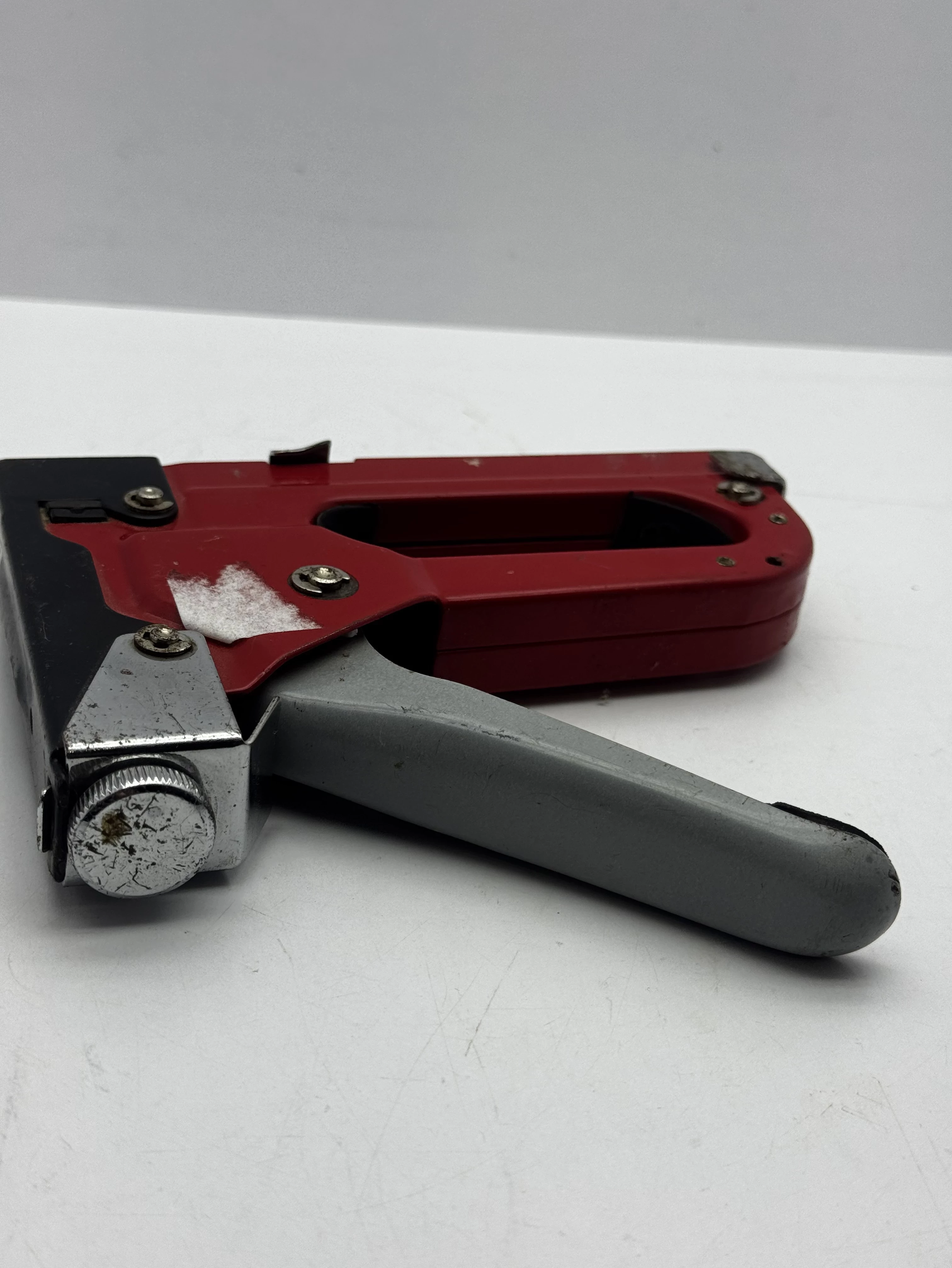 taker-zszywacz-tapicerski-pro-4-14mm-zszywki-typu-a-553530-maksymalna-dlugosc-zszywek-14