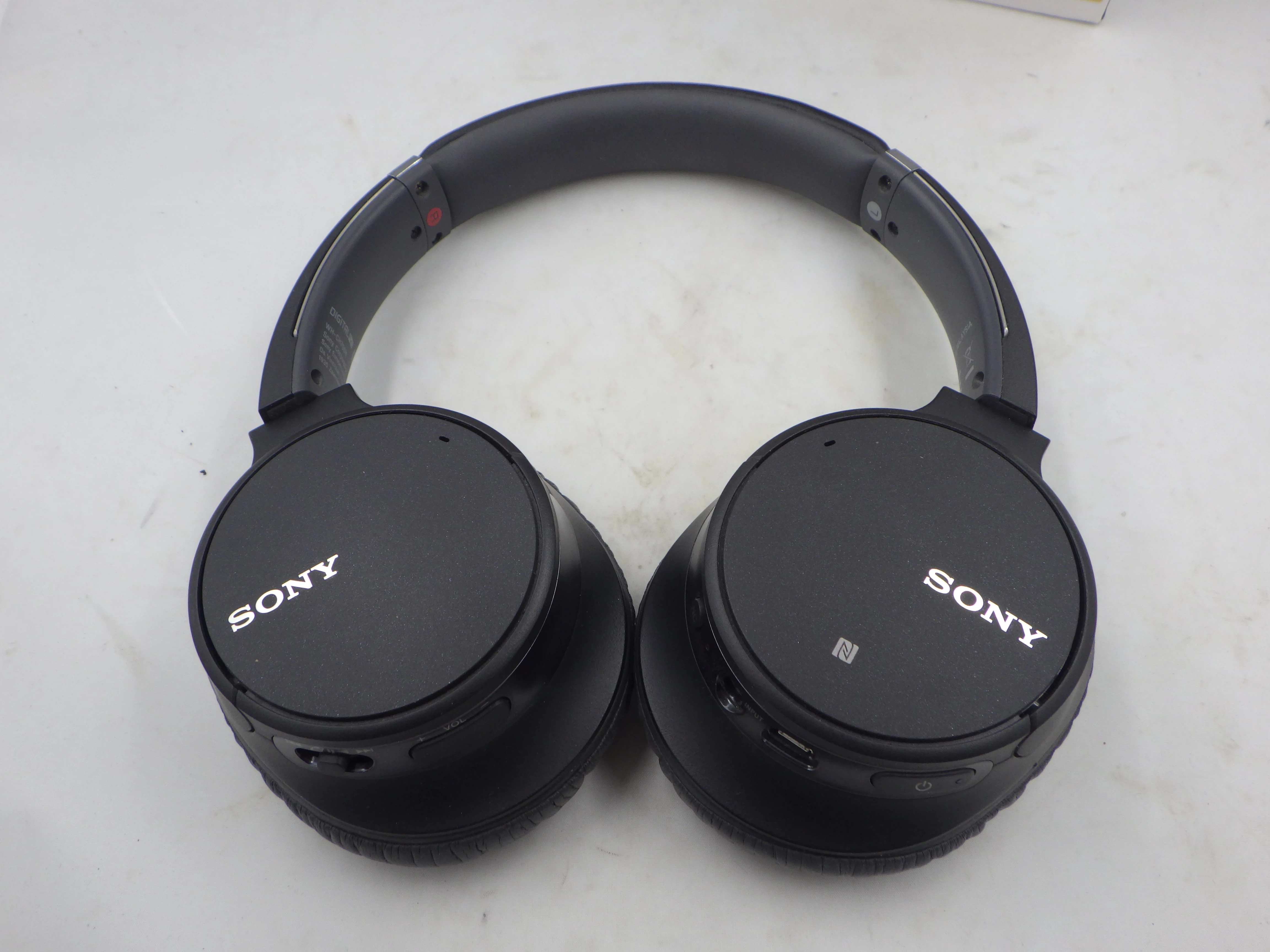 bezprzewodowe-sluchawki-sony-wh-ch700n-ean-gtin-4548736070394