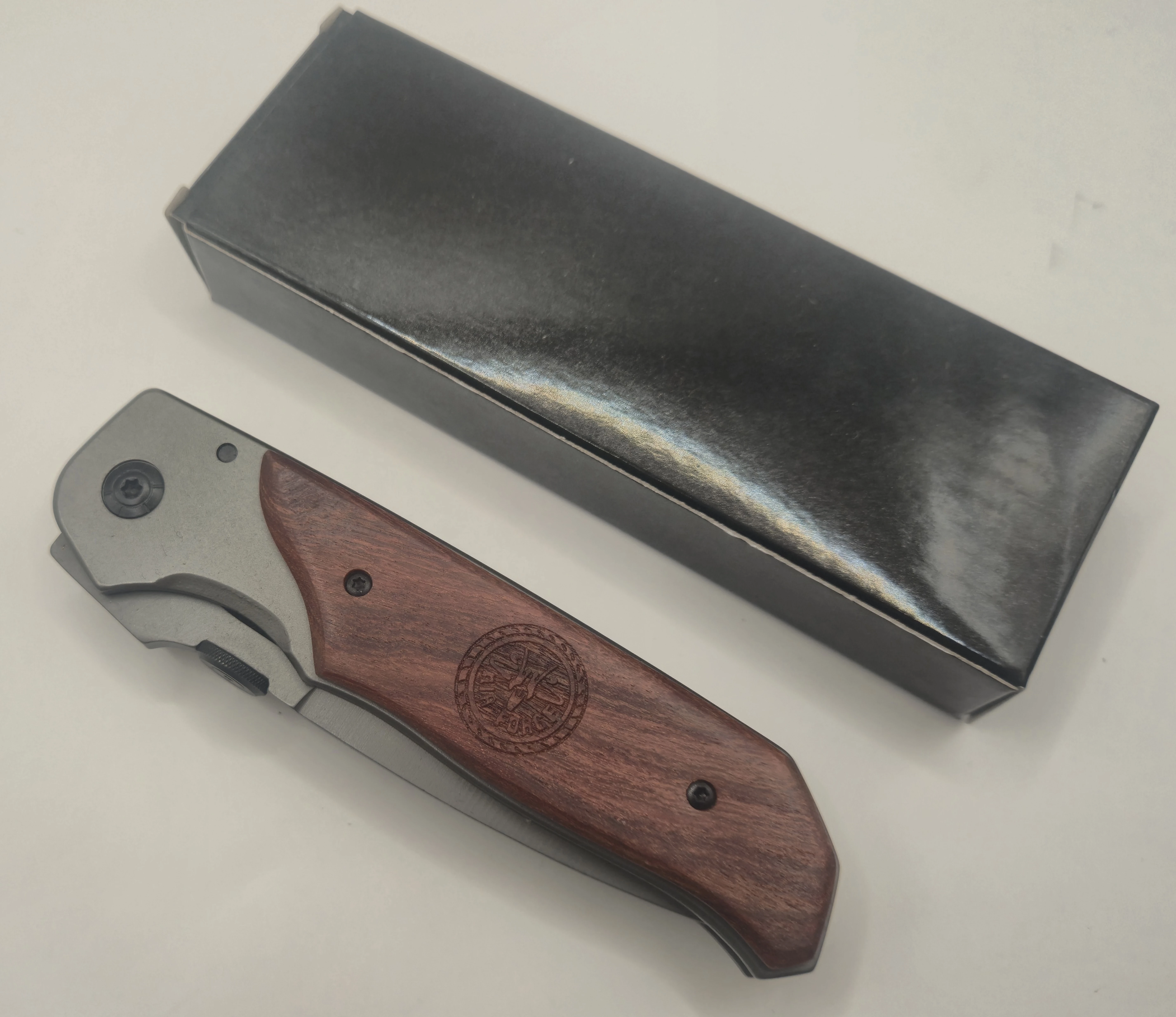 noz-skladany-n048-rynek-27-ostrow