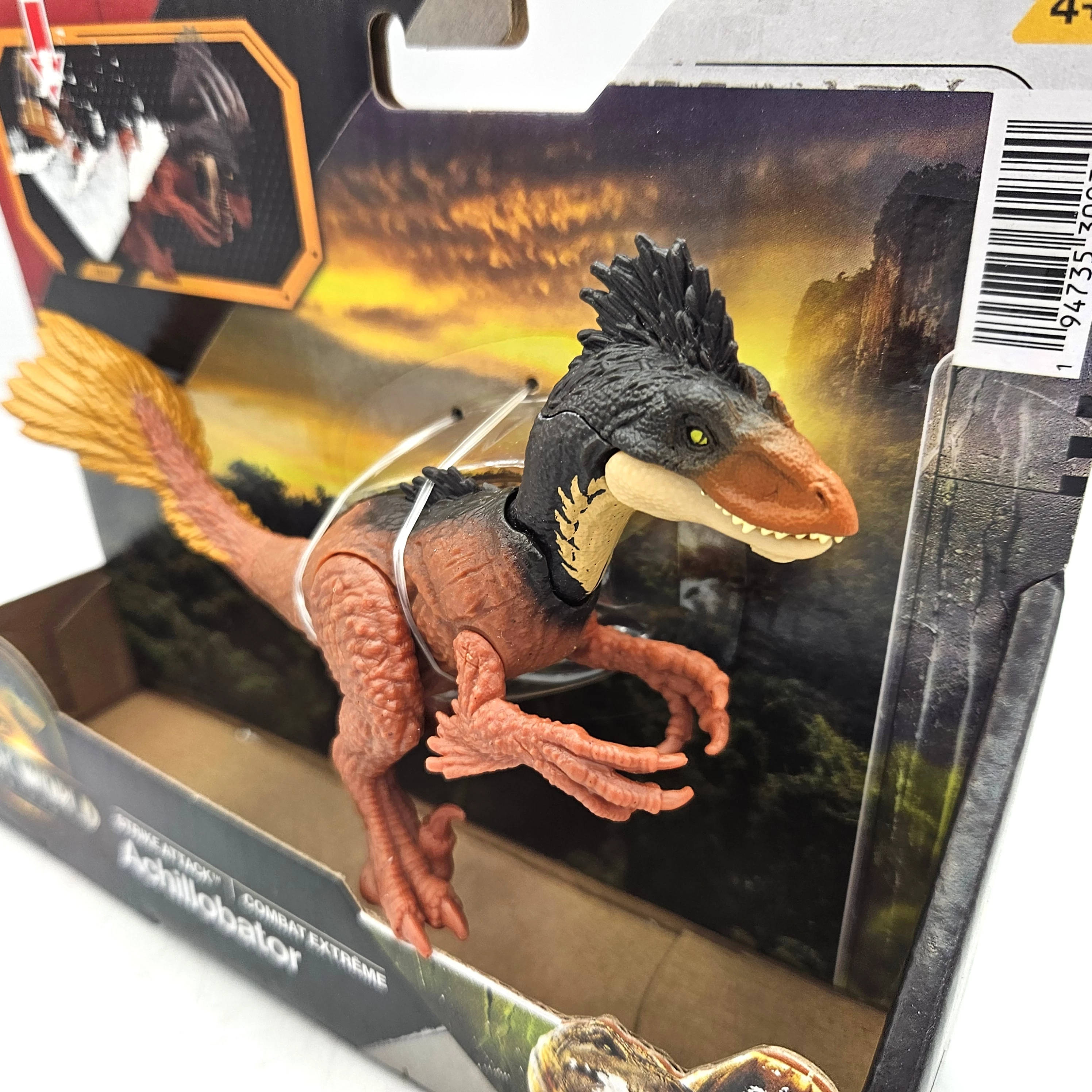 jurassic-world-odrodzenie-atakujacy-dinozaur-zabawka-marka-248811-1057384