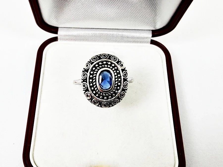 srebrny-pierscionek-p925-z-niebieskim-kamieniem-rozmiar-14-waga-390-rodzaj-2205-2