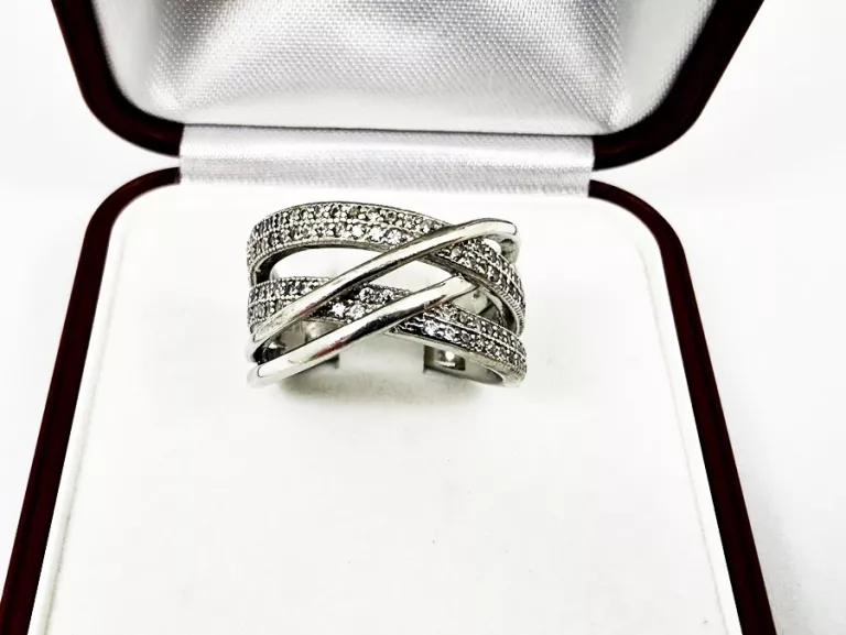 srebrny-piersiconek-p925-z-cyrkoniami-rozmiar-11-waga-519-krzywoustego-324-wroclaw