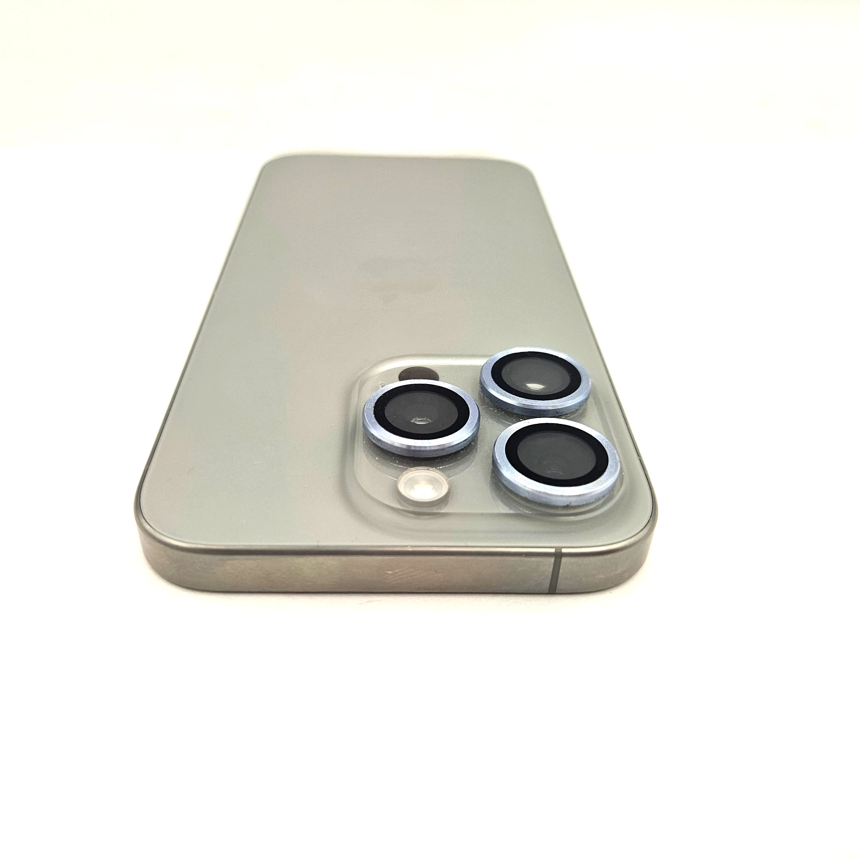 telefon-iphone-15-pro-256-gb-bat-88-580-cykli-transmisja-danych-217-2048