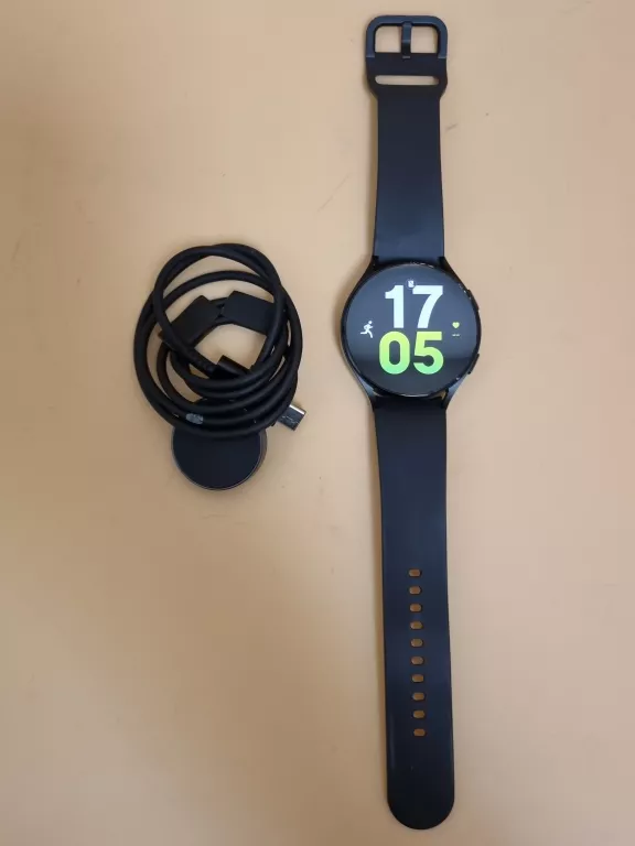 smartwatch-samsung-galaxy-watch5-44mm-jozefczaka-4-bytom