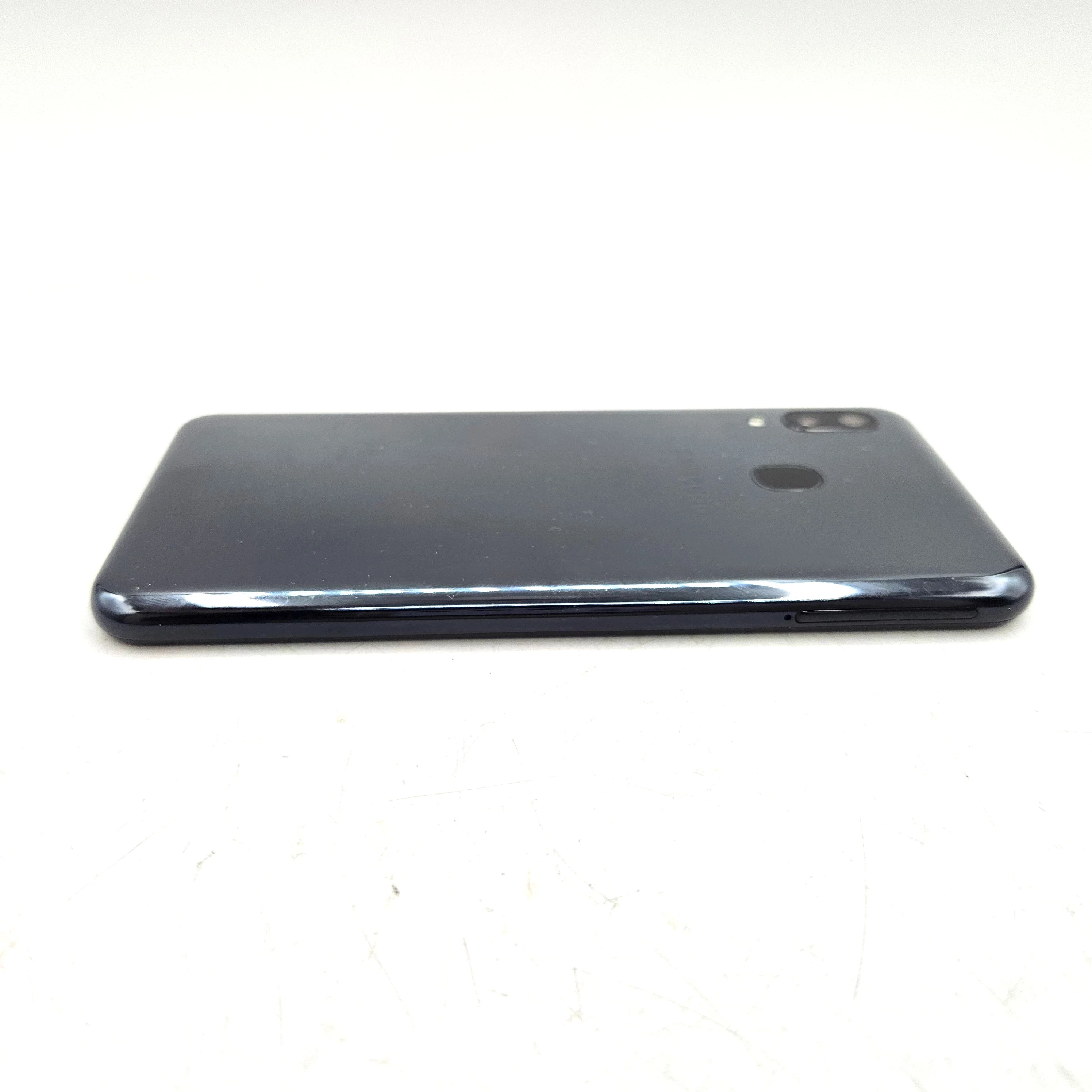 telefon-samsung-galaxy-a20e-3gb32gb-pojemnosc-akumulatora-5000