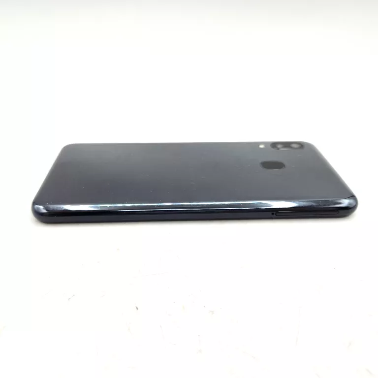 telefon-samsung-galaxy-a20e-3gb32gb-pojemnosc-akumulatora-5000