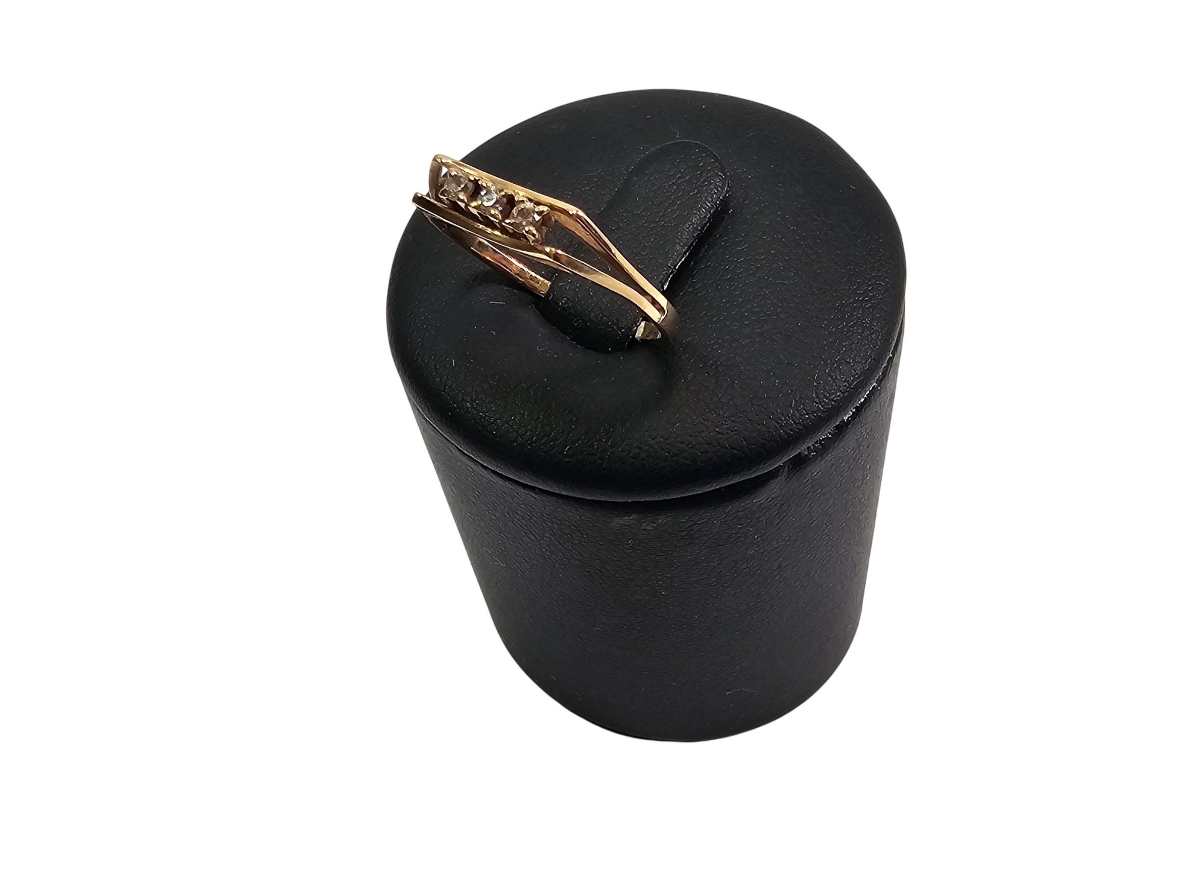 zloty-pierscionek-z-cyrkoniami-p585-w150g-r16-material-15835-2