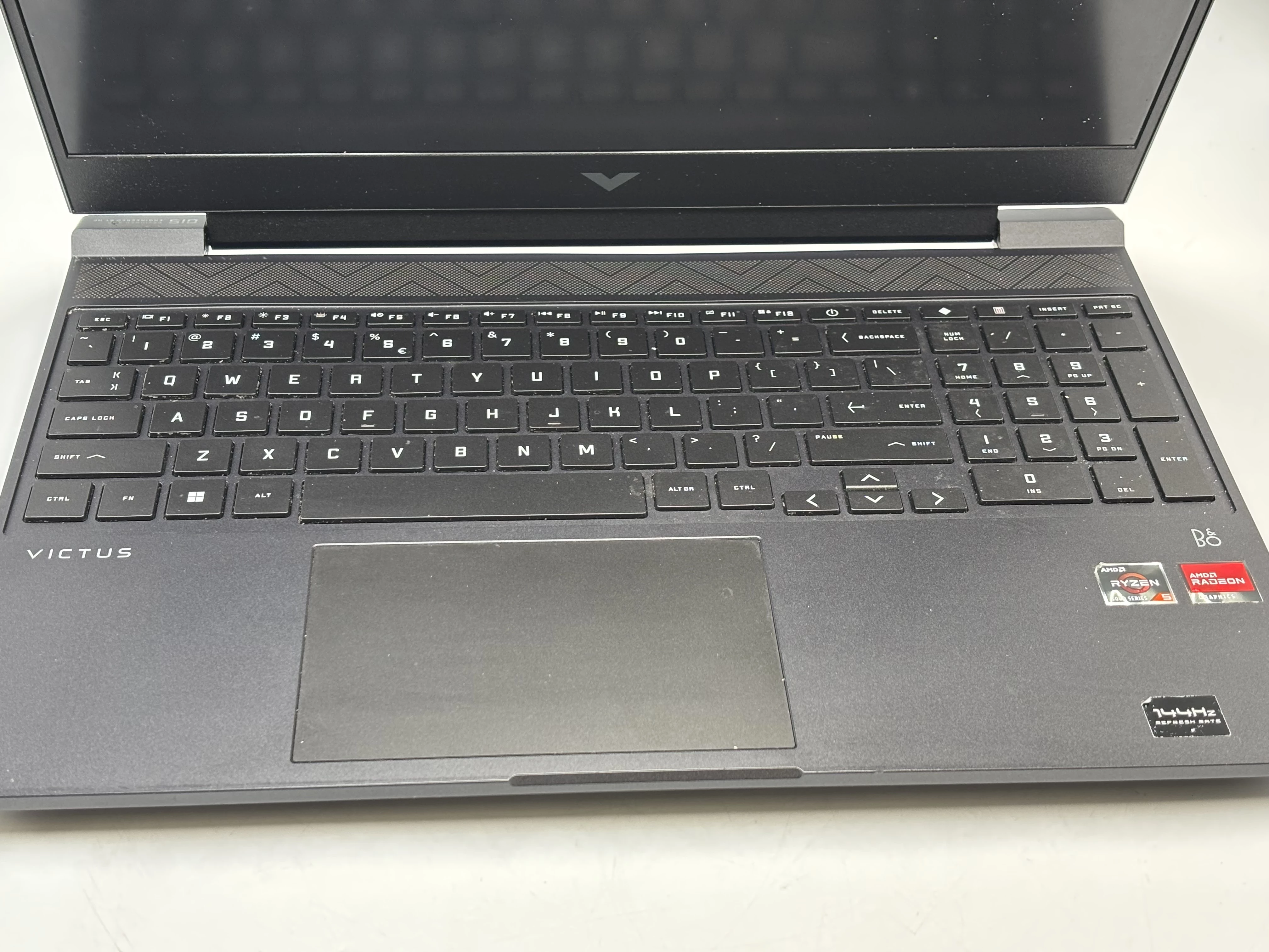 laptop-hp-victus-15-fb0125nw-ryzen-5600h-16-gb-512-gb-rx-6500m-przekatna-ekranu-156