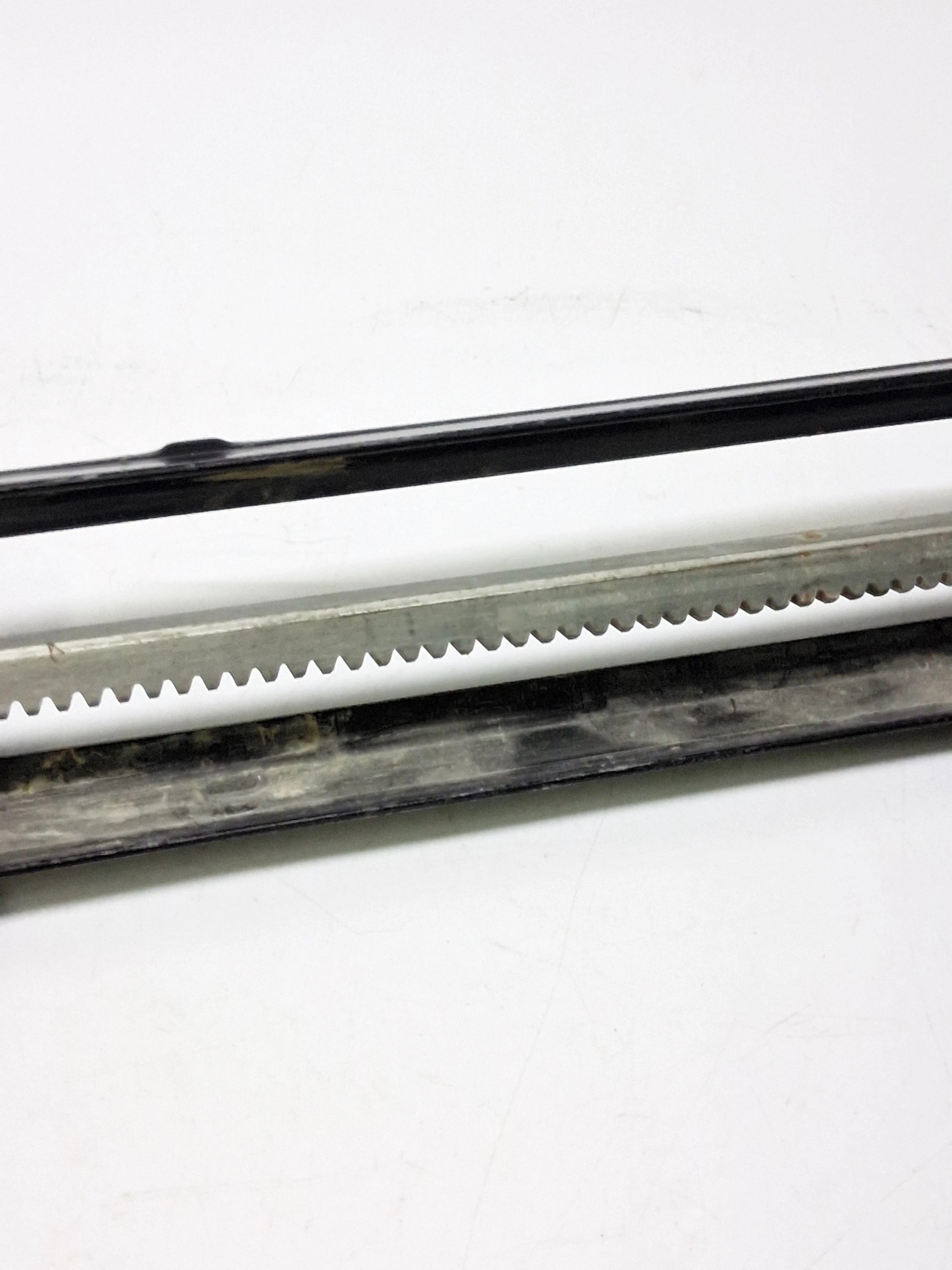 akumulatorowy-wyciskacz-do-silikonu-dedra-ded7056-waga-narzedzia-210