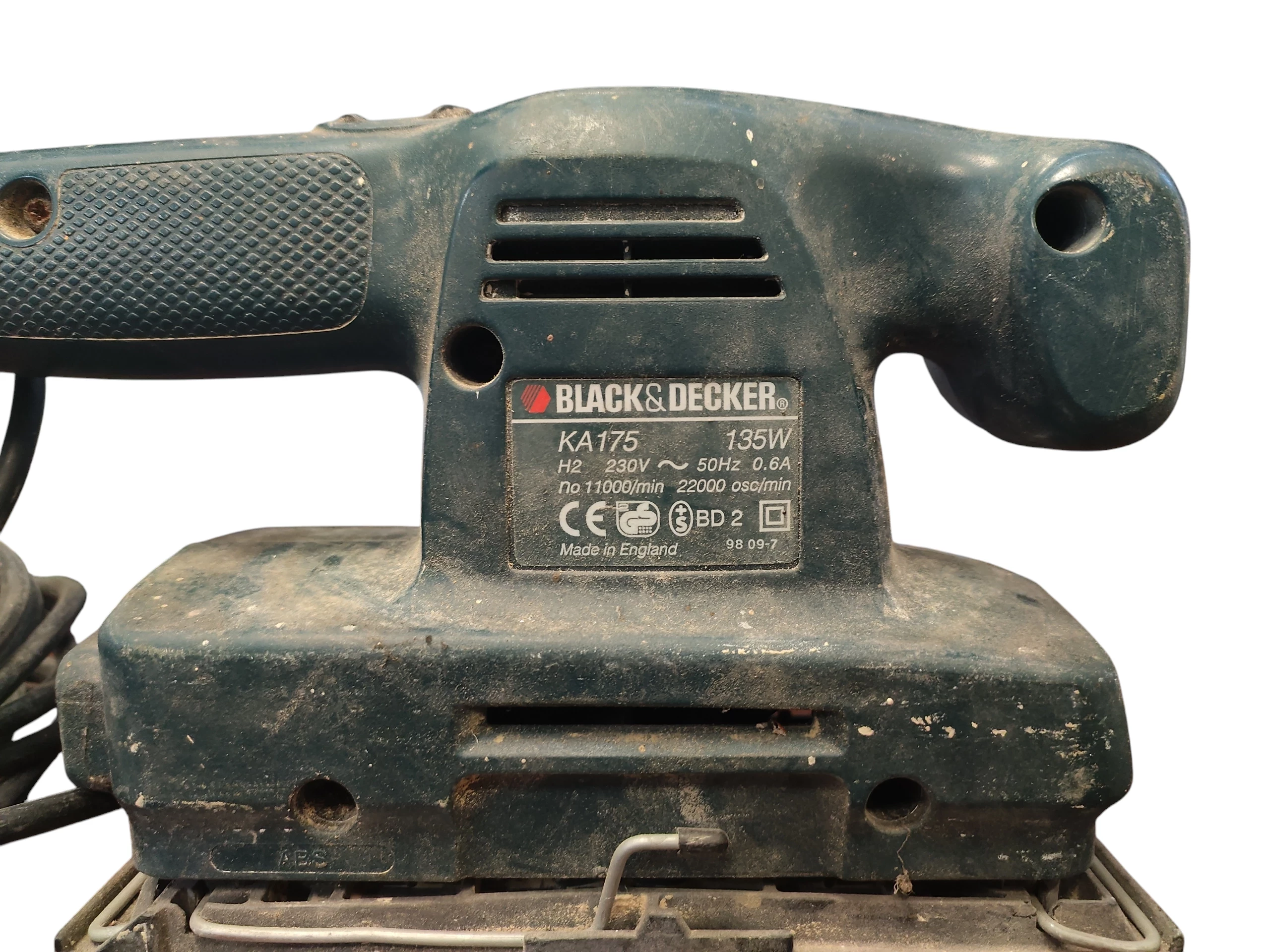 szlifierka-oscylacyjna-black-decker-ka175-stan-11323-2