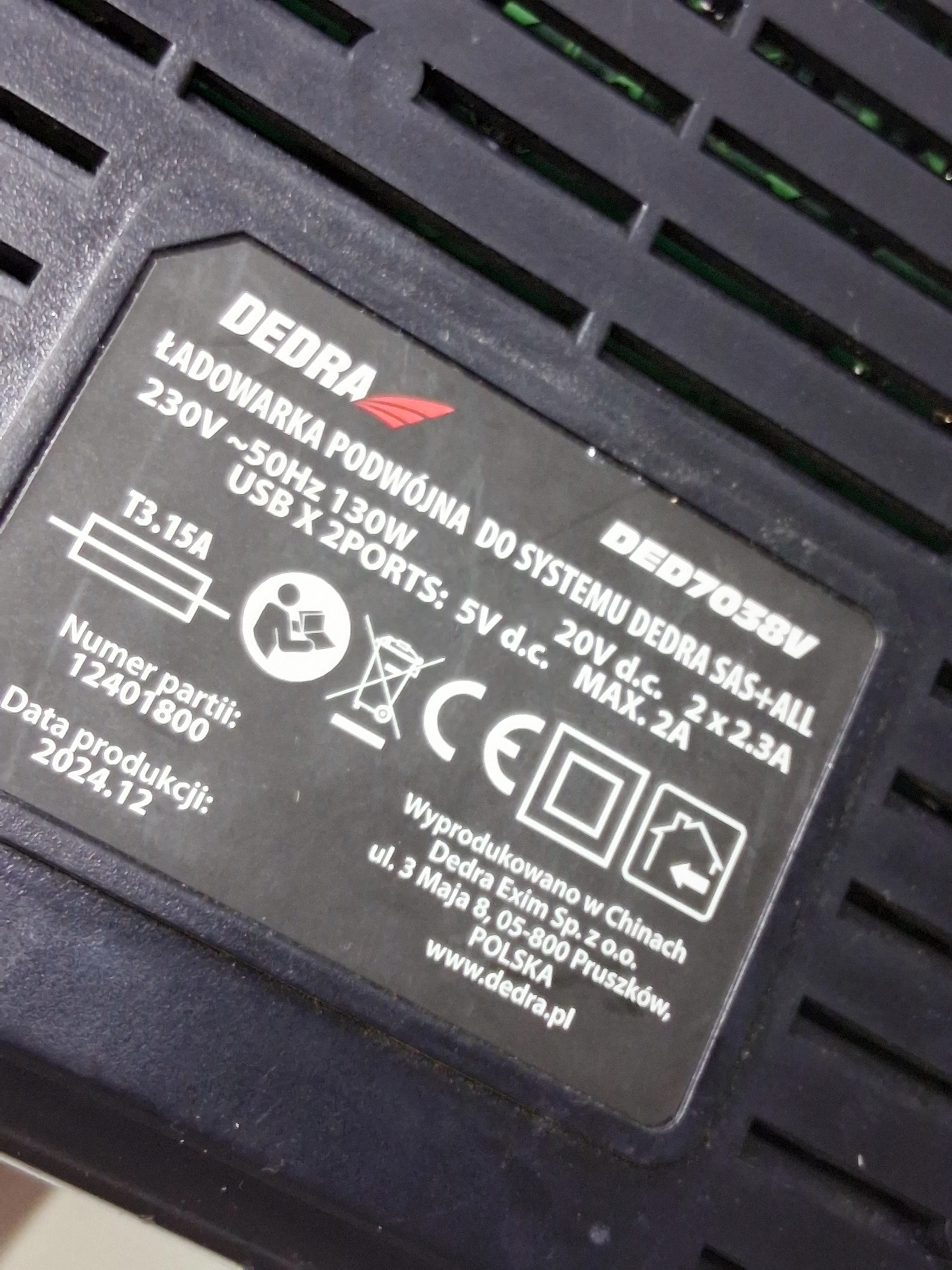 akumulatorowy-wyciskacz-do-silikonu-dedra-ded7056-pojemnosc-tub-ml-204533-1