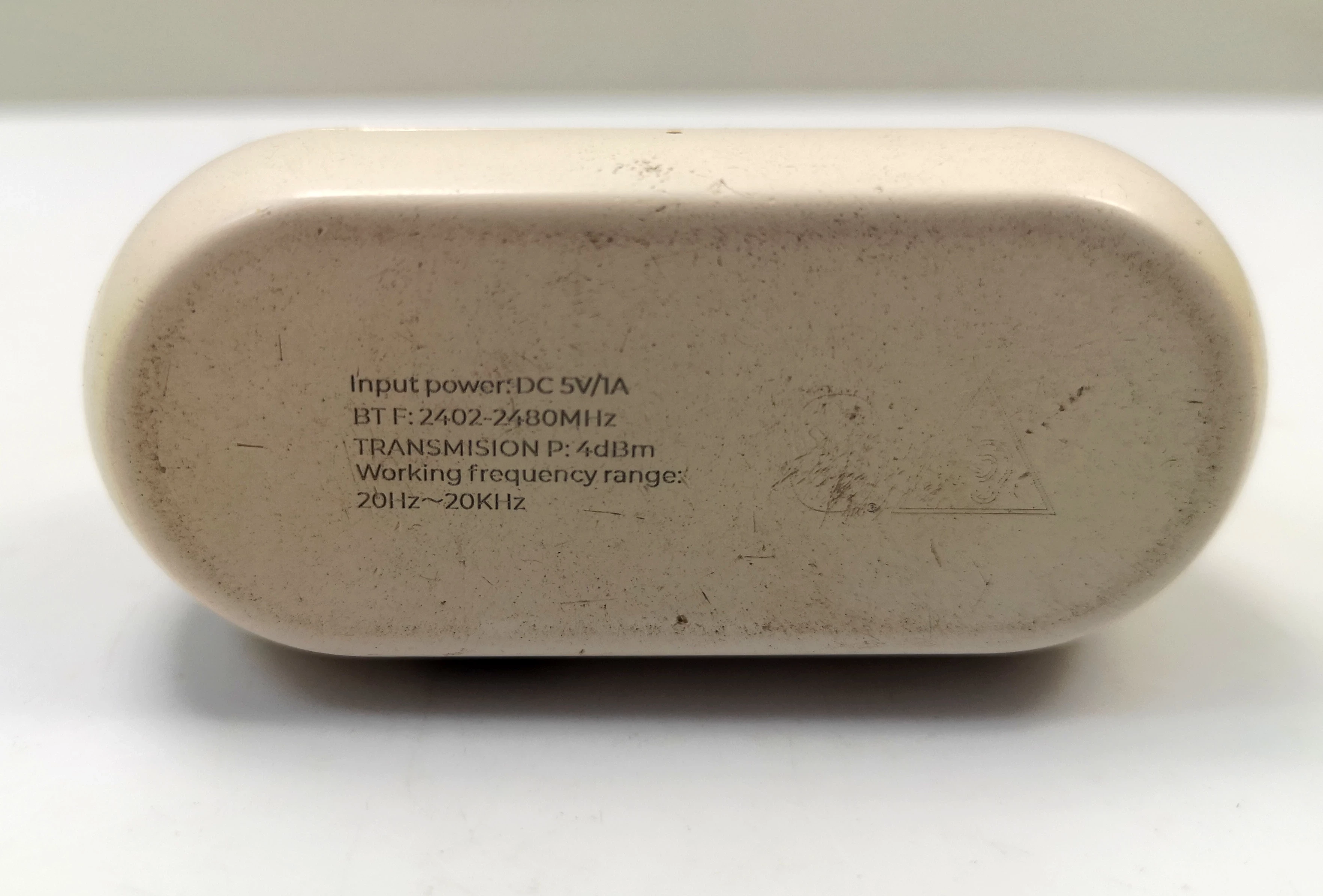 sluchawki-roseland-biale-stan-11323-2