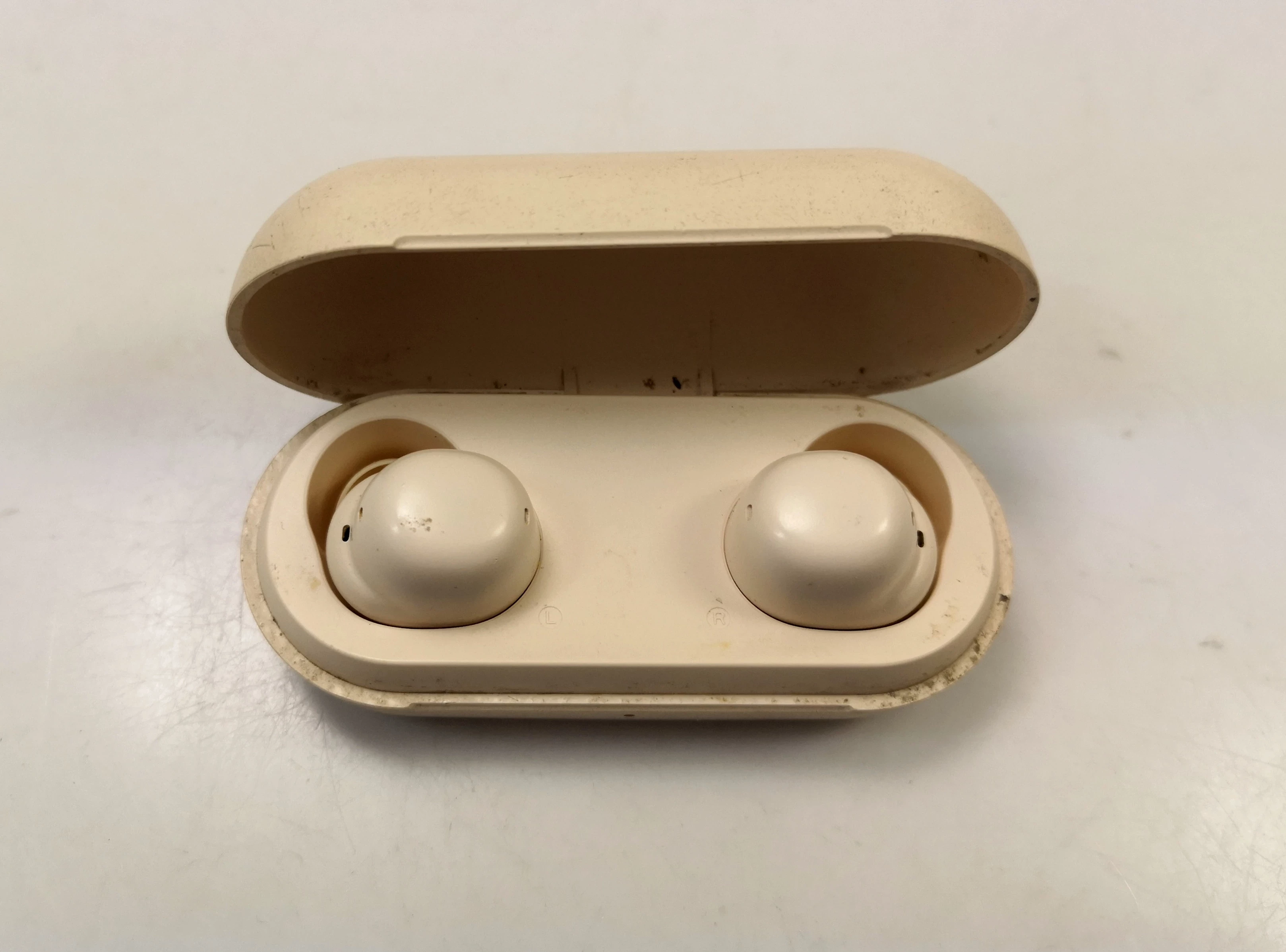 sluchawki-roseland-biale-ean-gtin-4968228949548