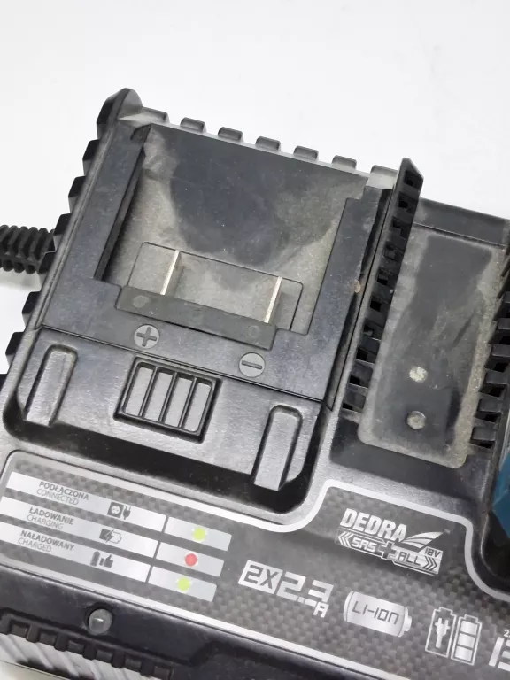 akumulatorowy-wyciskacz-do-silikonu-dedra-ded7056-stan-11323-2