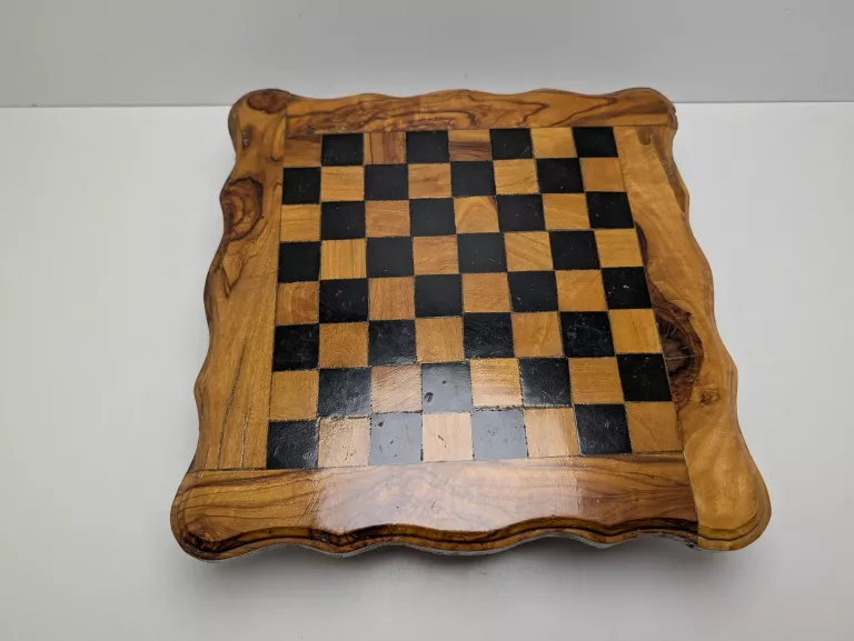 szachy-drewniane-nazwa-szachy